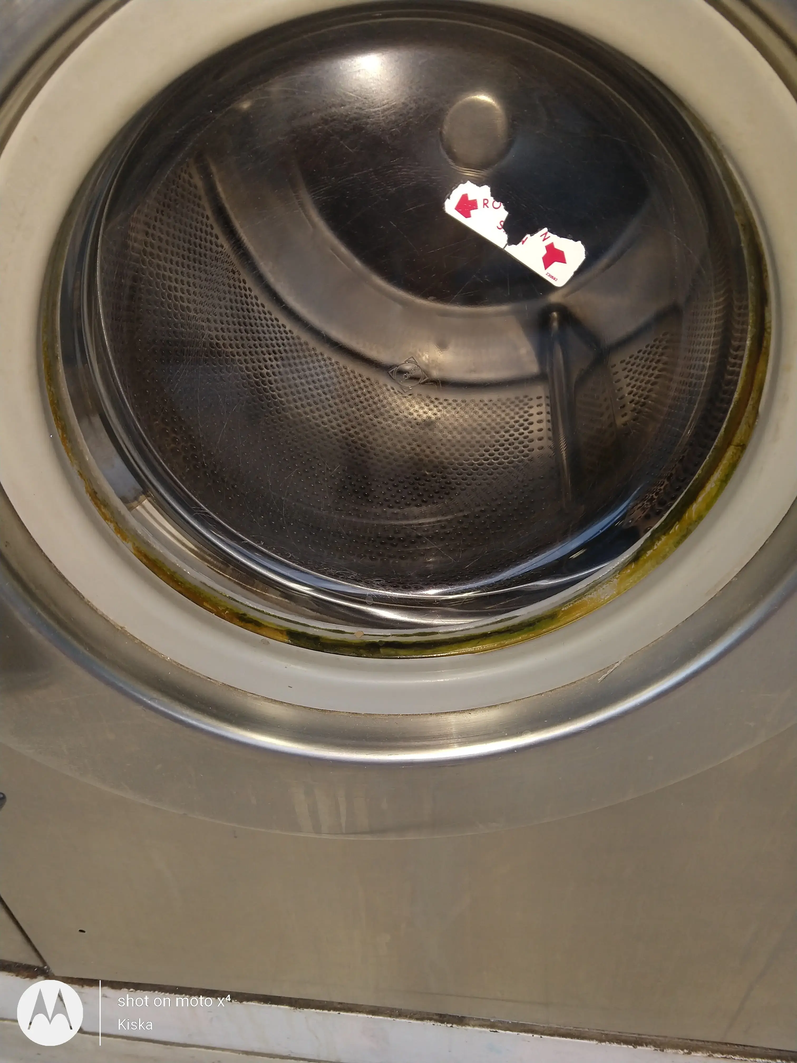 EZ Wash Laundry - Image 9