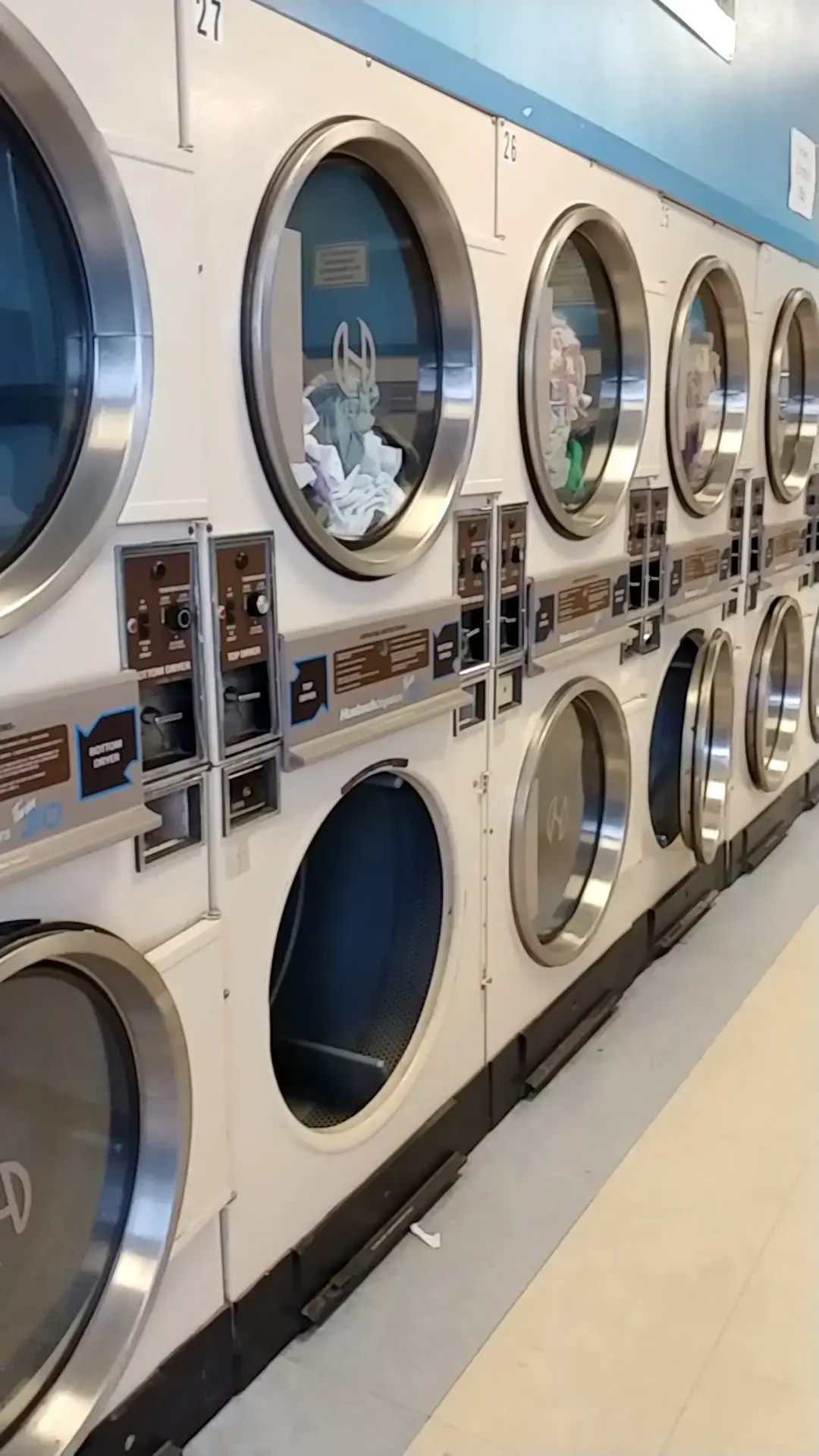 EZ Wash Laundry - Image 11