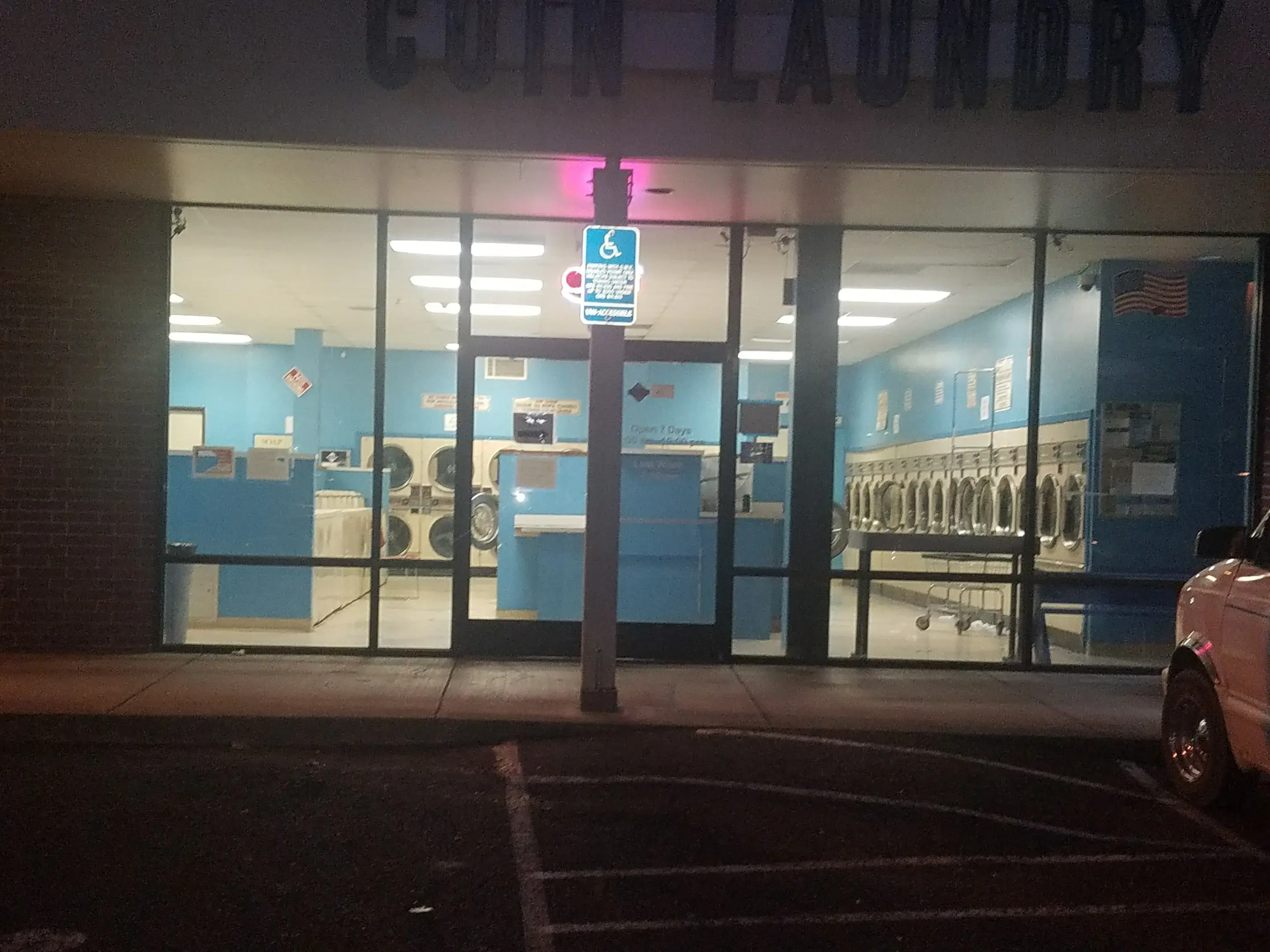 EZ Wash Laundry thumbnail 4