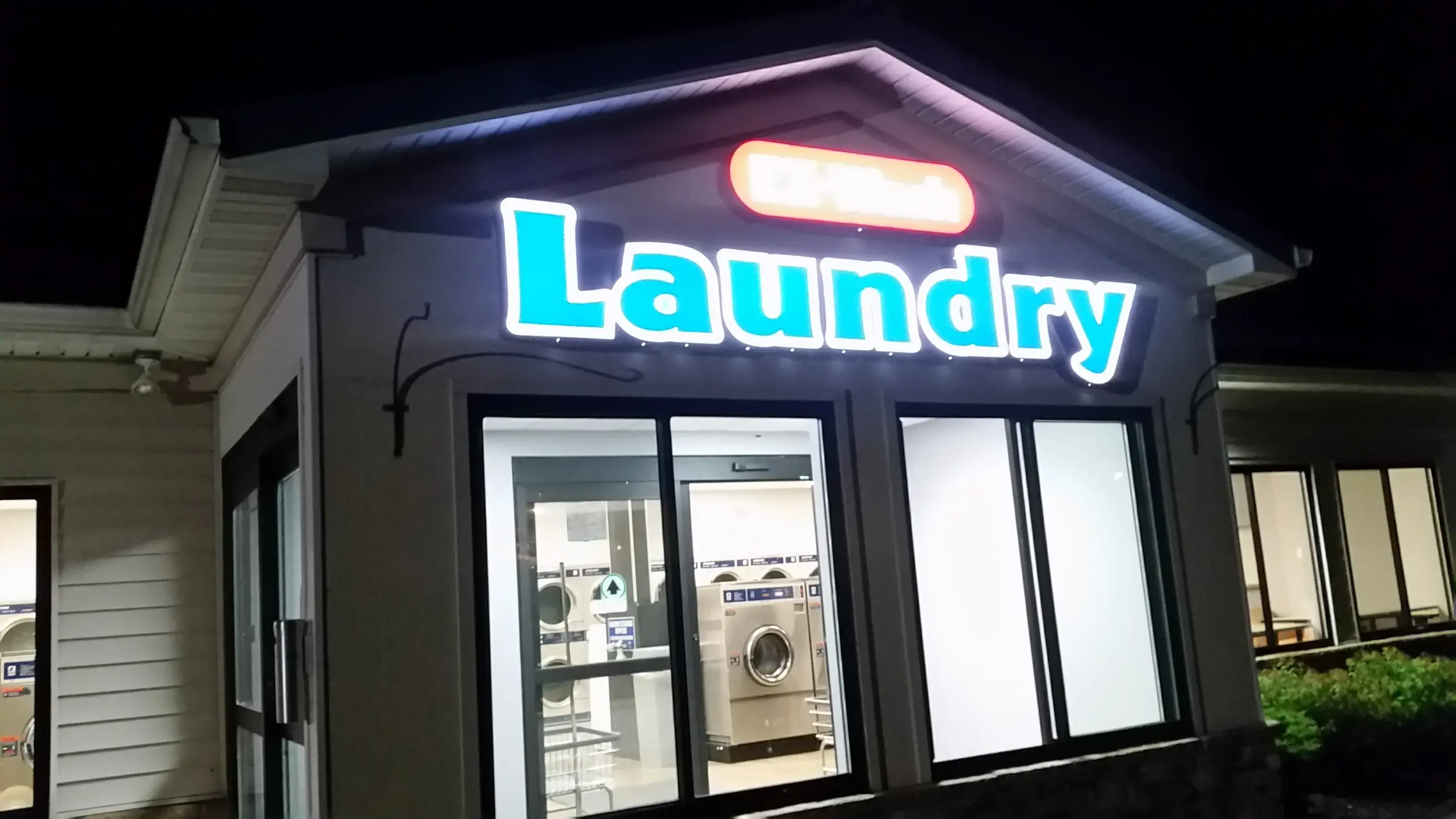 EZ Wash Laundry thumbnail 5