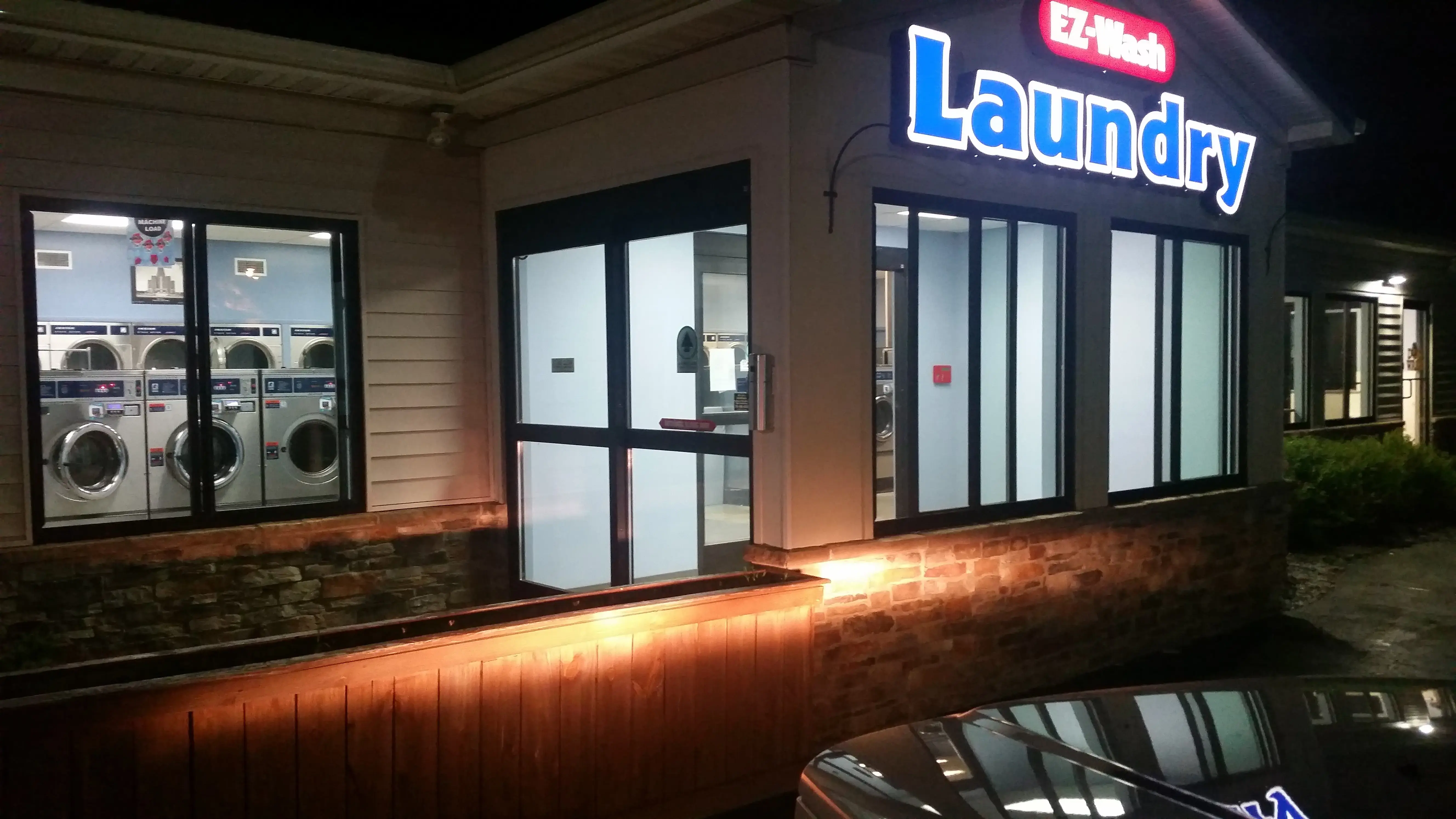 EZ Wash Laundry thumbnail 4