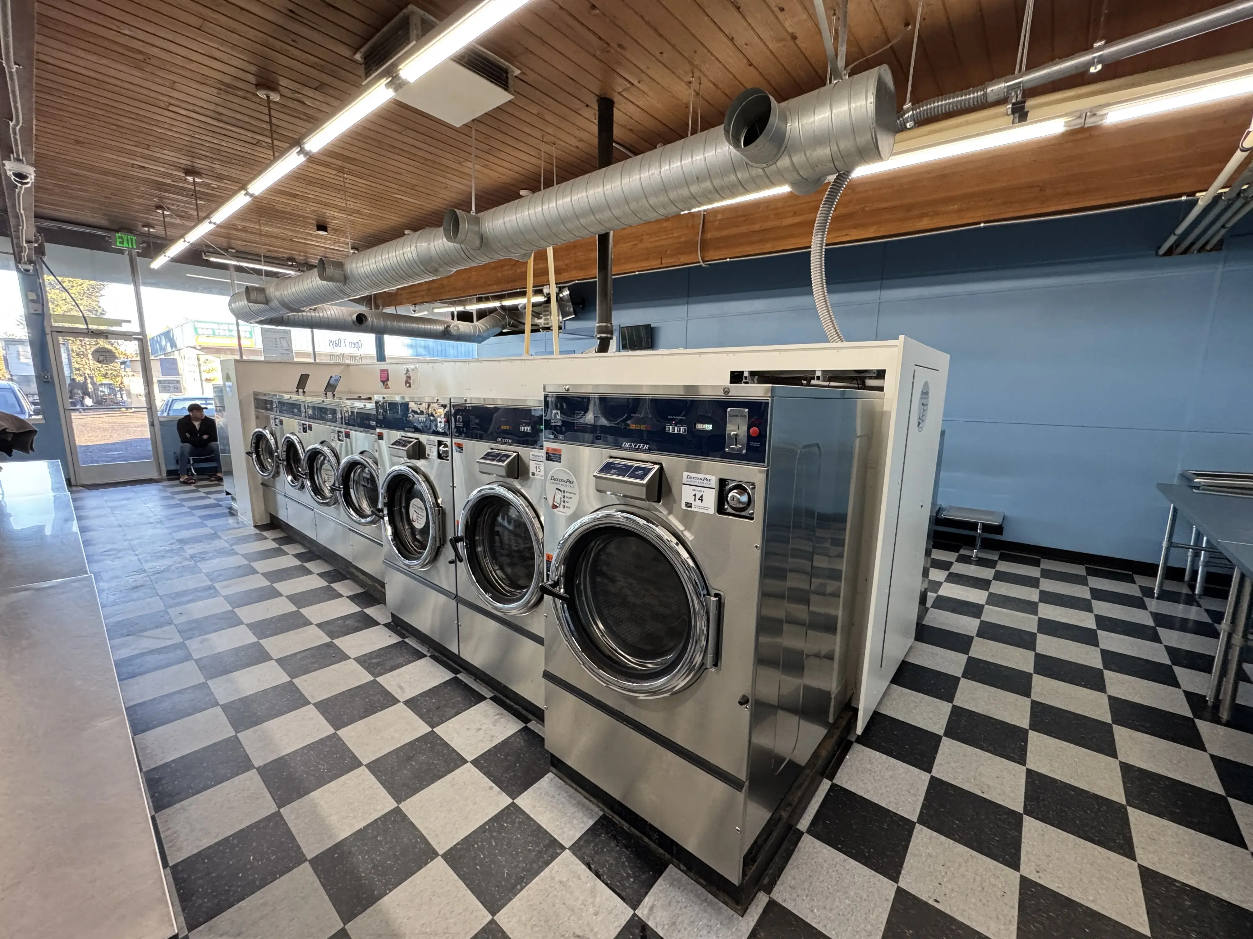 EZ Wash Laundry - Image 19