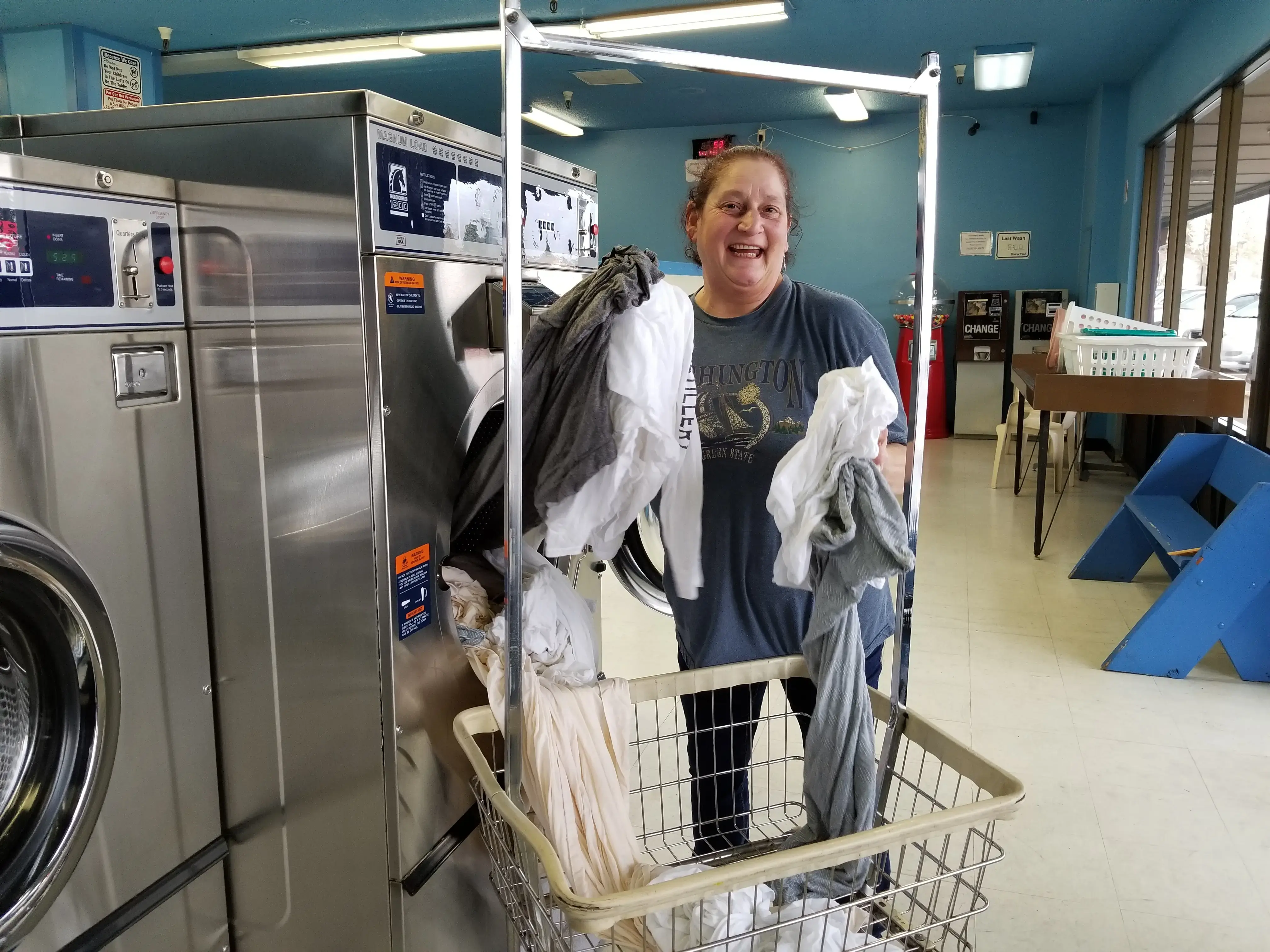 EZ Wash Laundry thumbnail 4