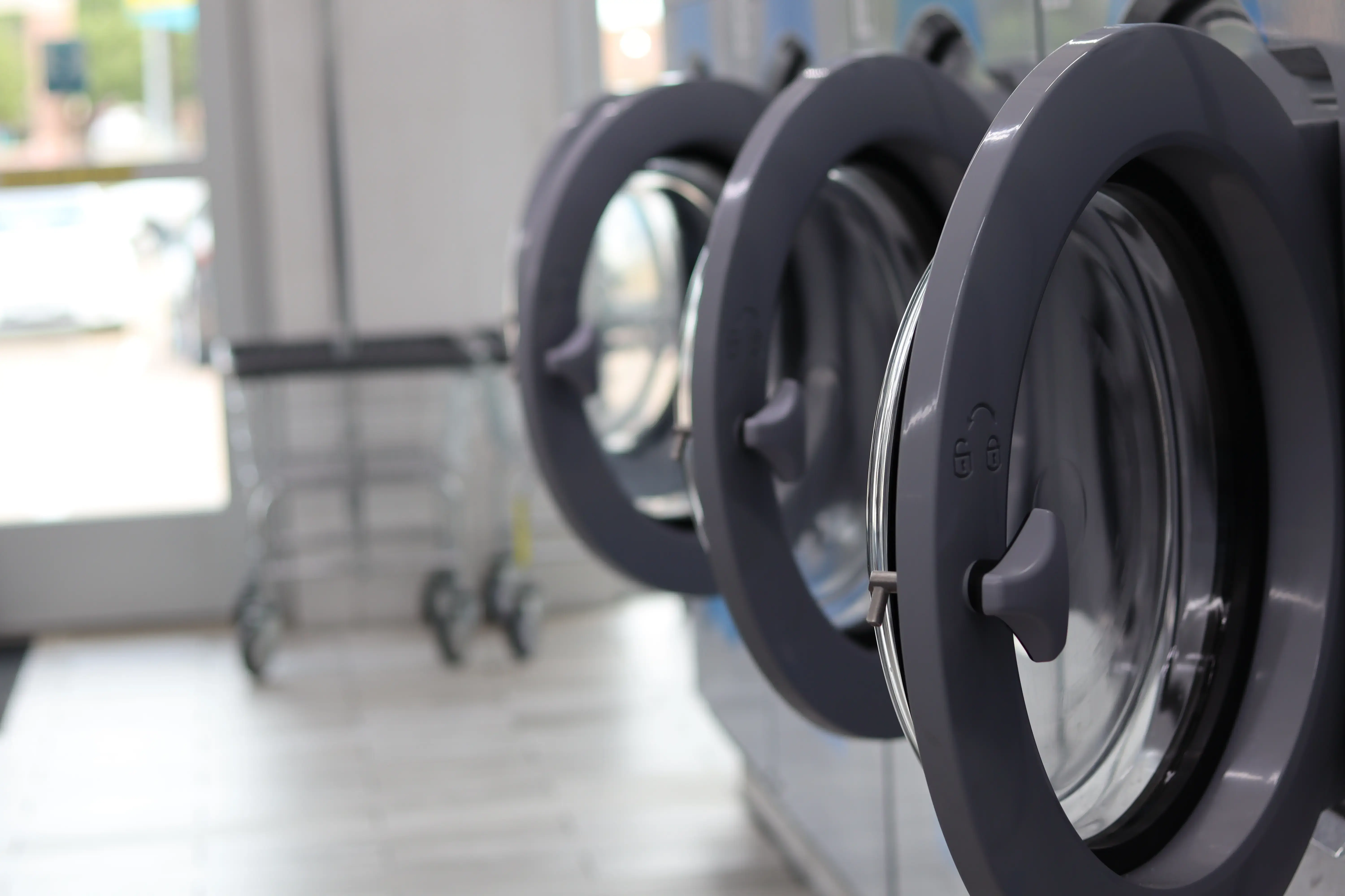 EZ WASH N DRY - Laundromat in Arlington TX - Image 15