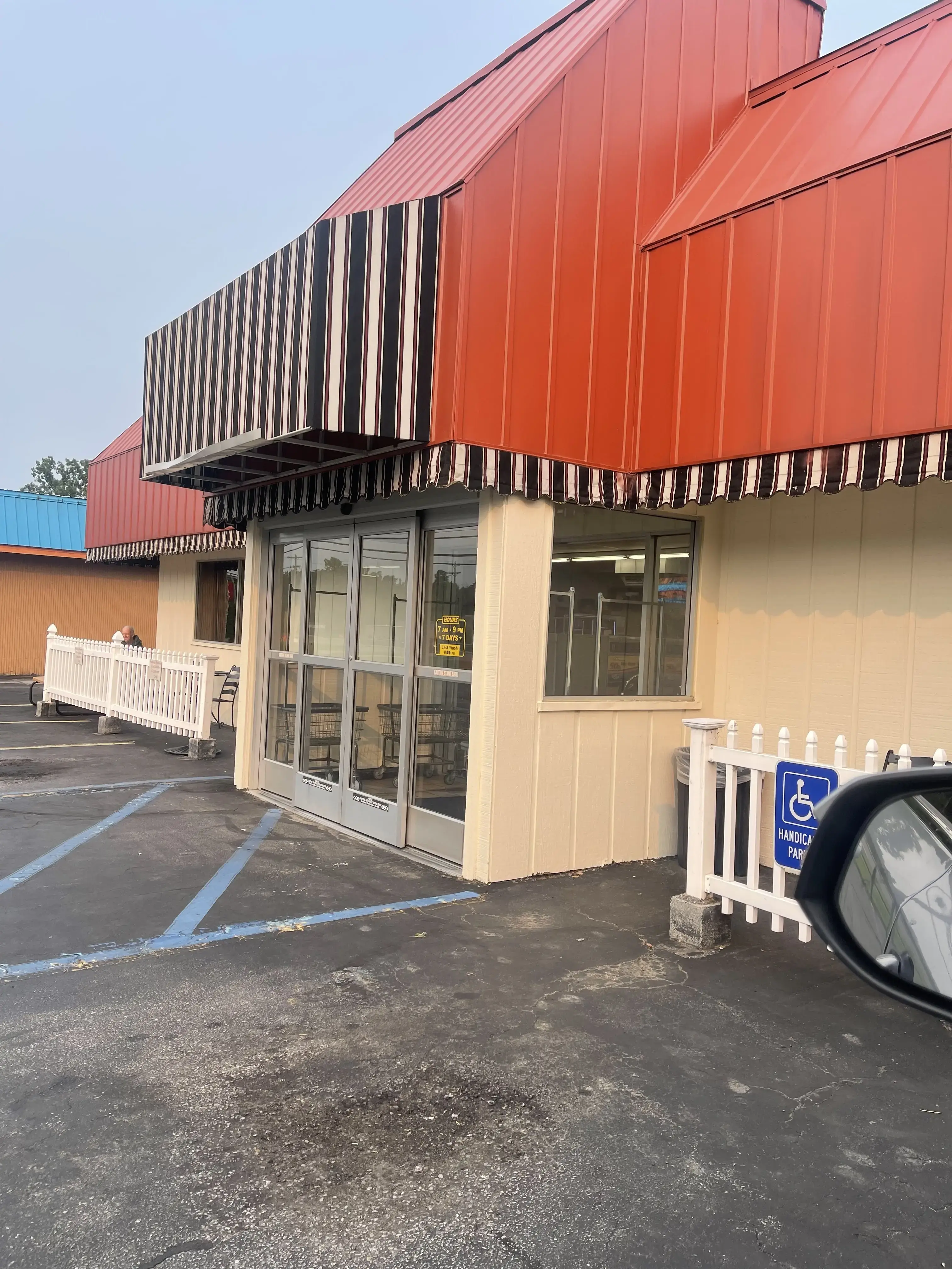 FabriCare Express Laundry and Dry Cleaning - Image 8