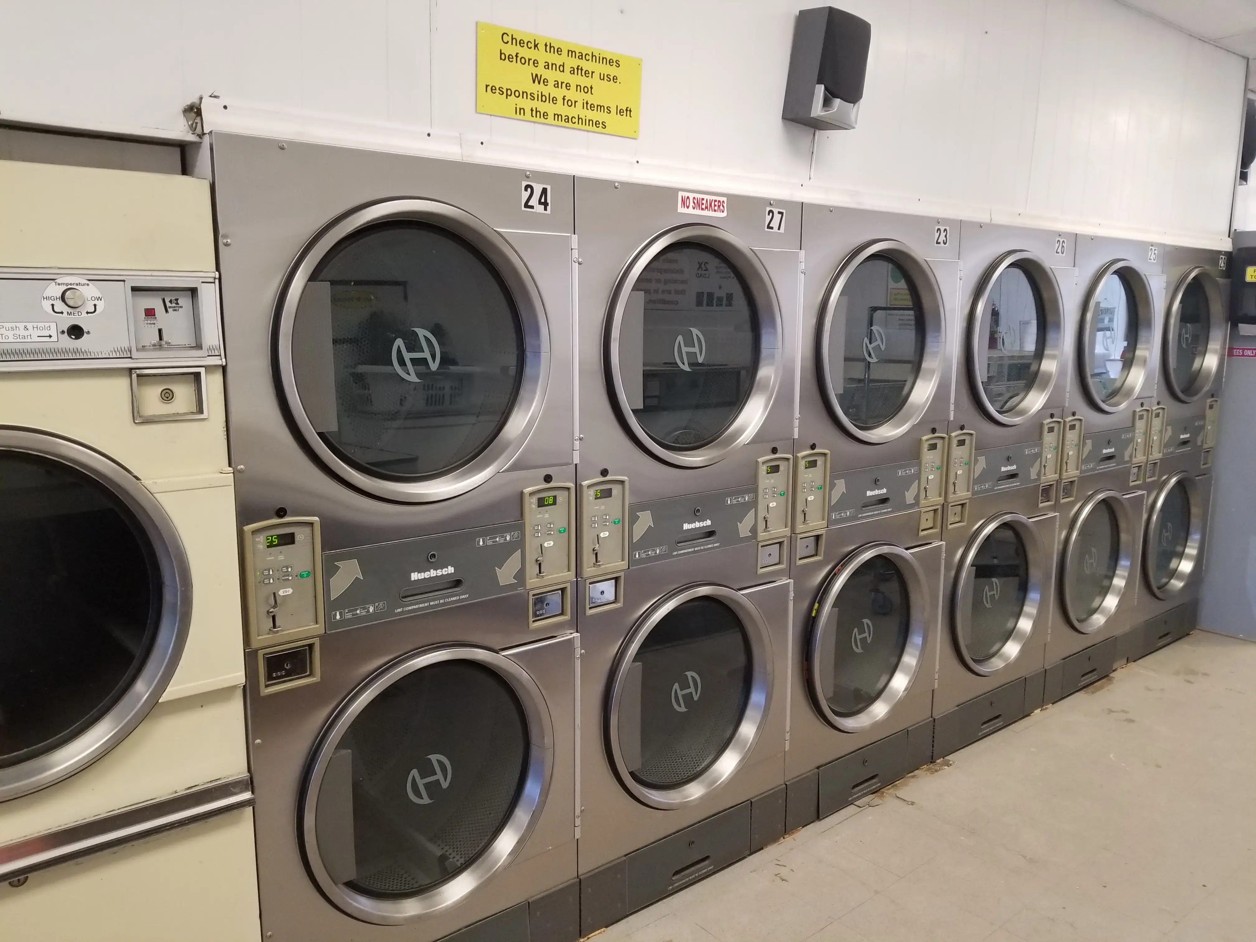 Fair Lawn Econo Wash Laundromat thumbnail 7
