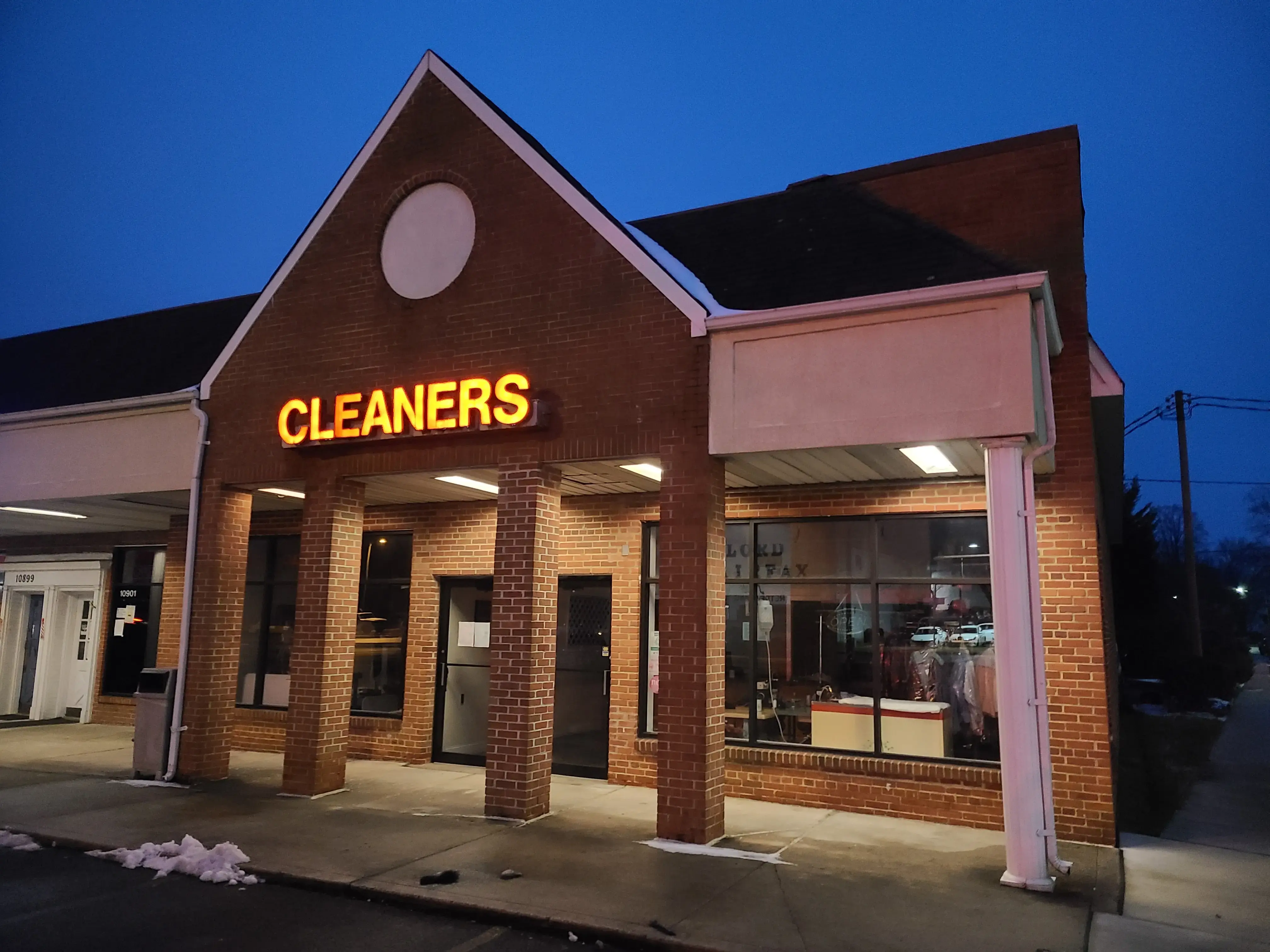 Fairfax Dry Cleaners thumbnail 3