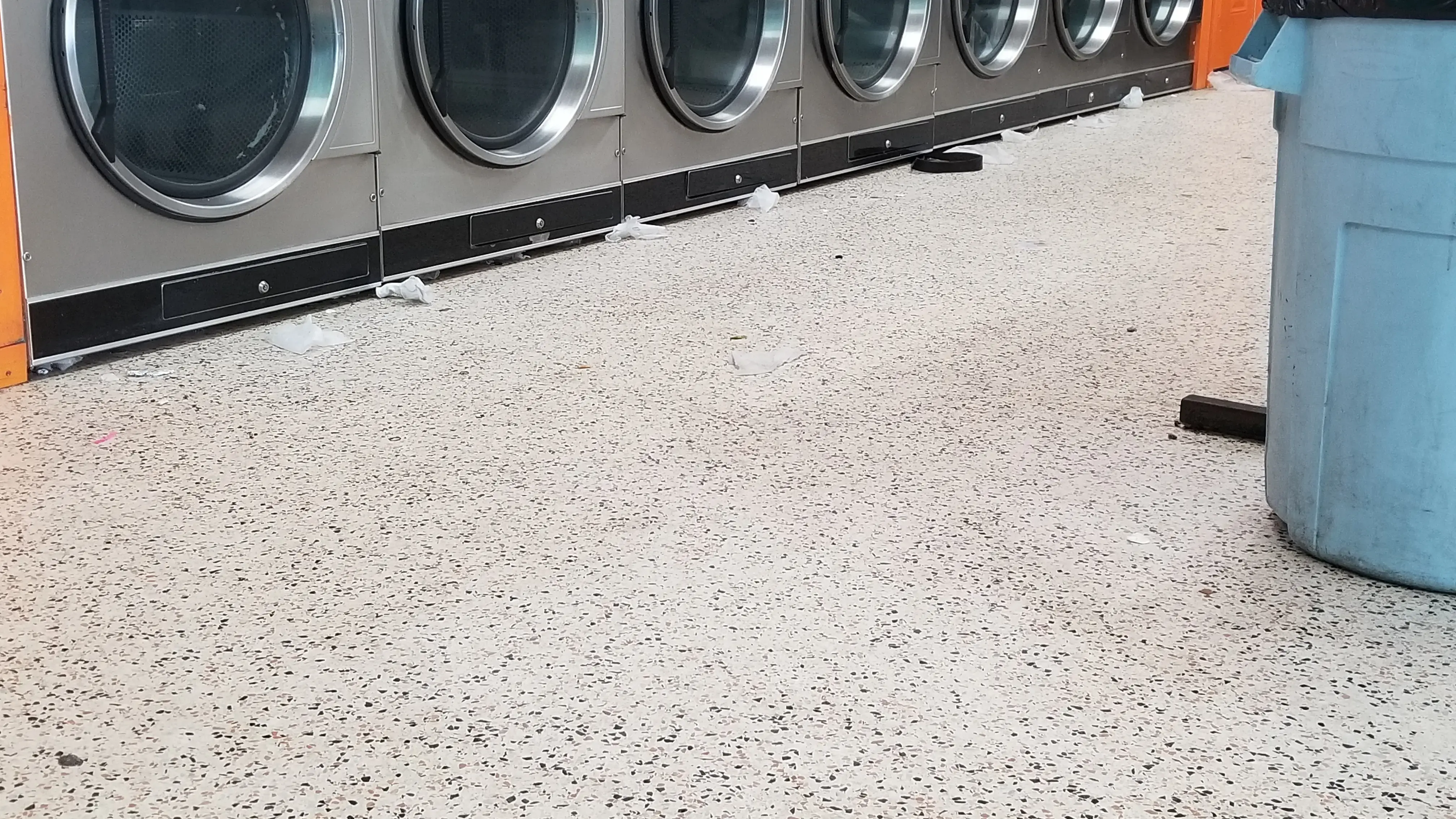 Fairfield 24/7 Laundromat thumbnail 9