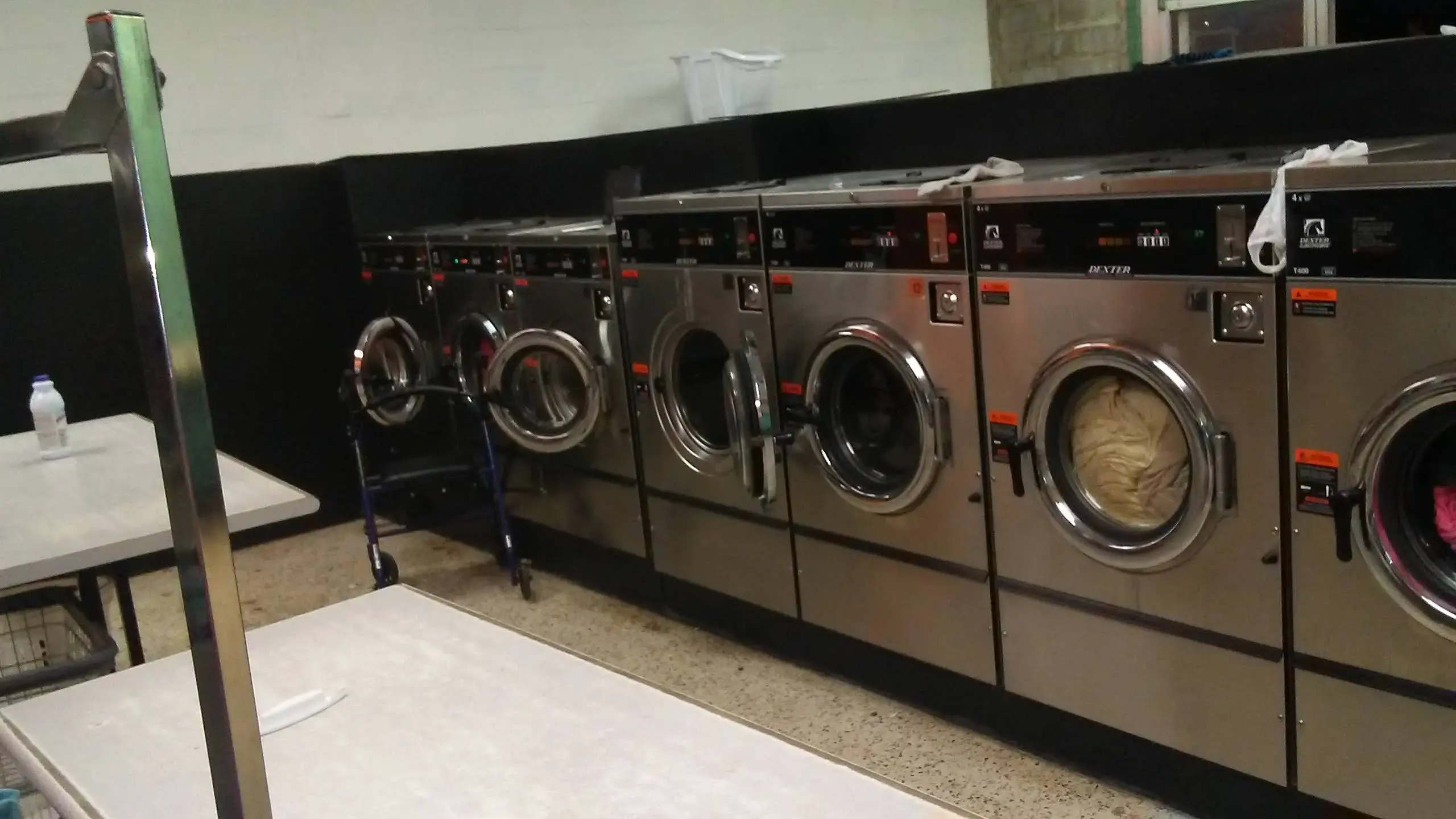 Fairfield 24/7 Laundromat thumbnail 17
