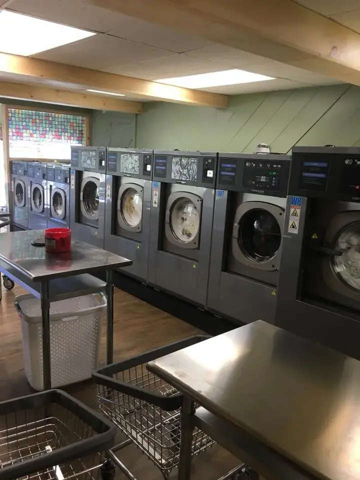 Fairfield Laundromat thumbnail 10