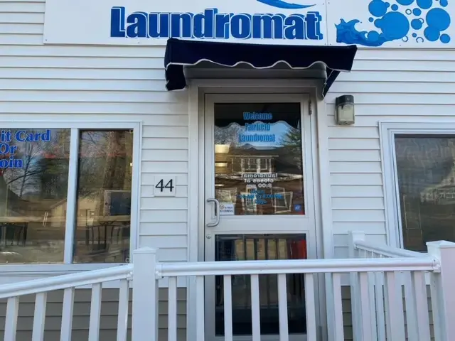 Fairfield Laundromat - Image 7