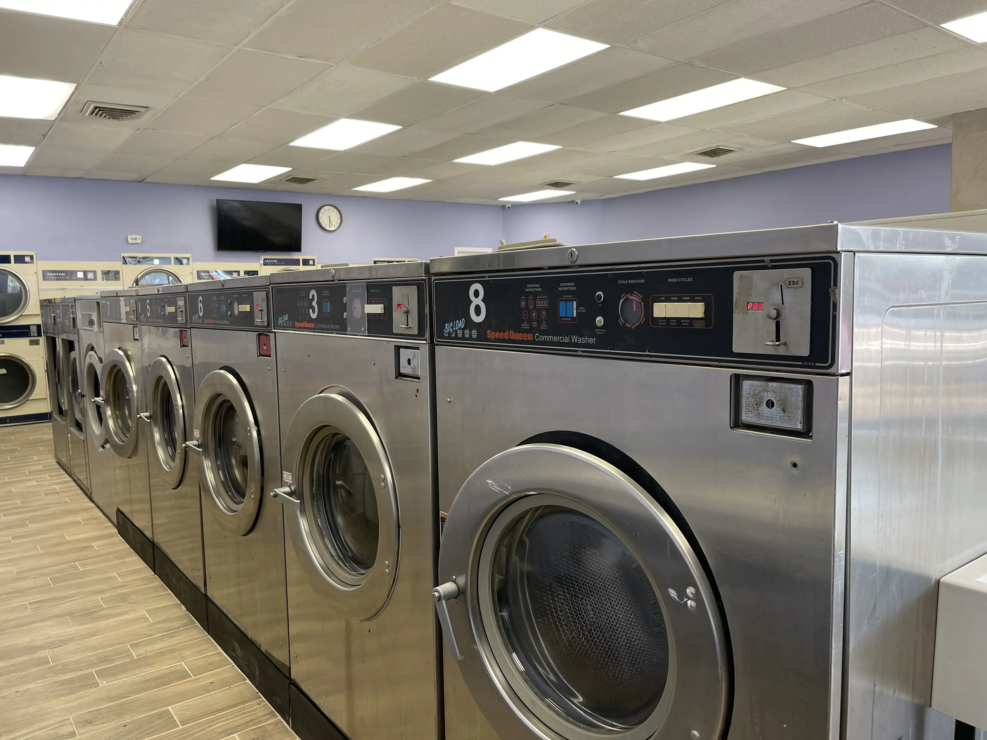 Fairmont Washateria - Image 15