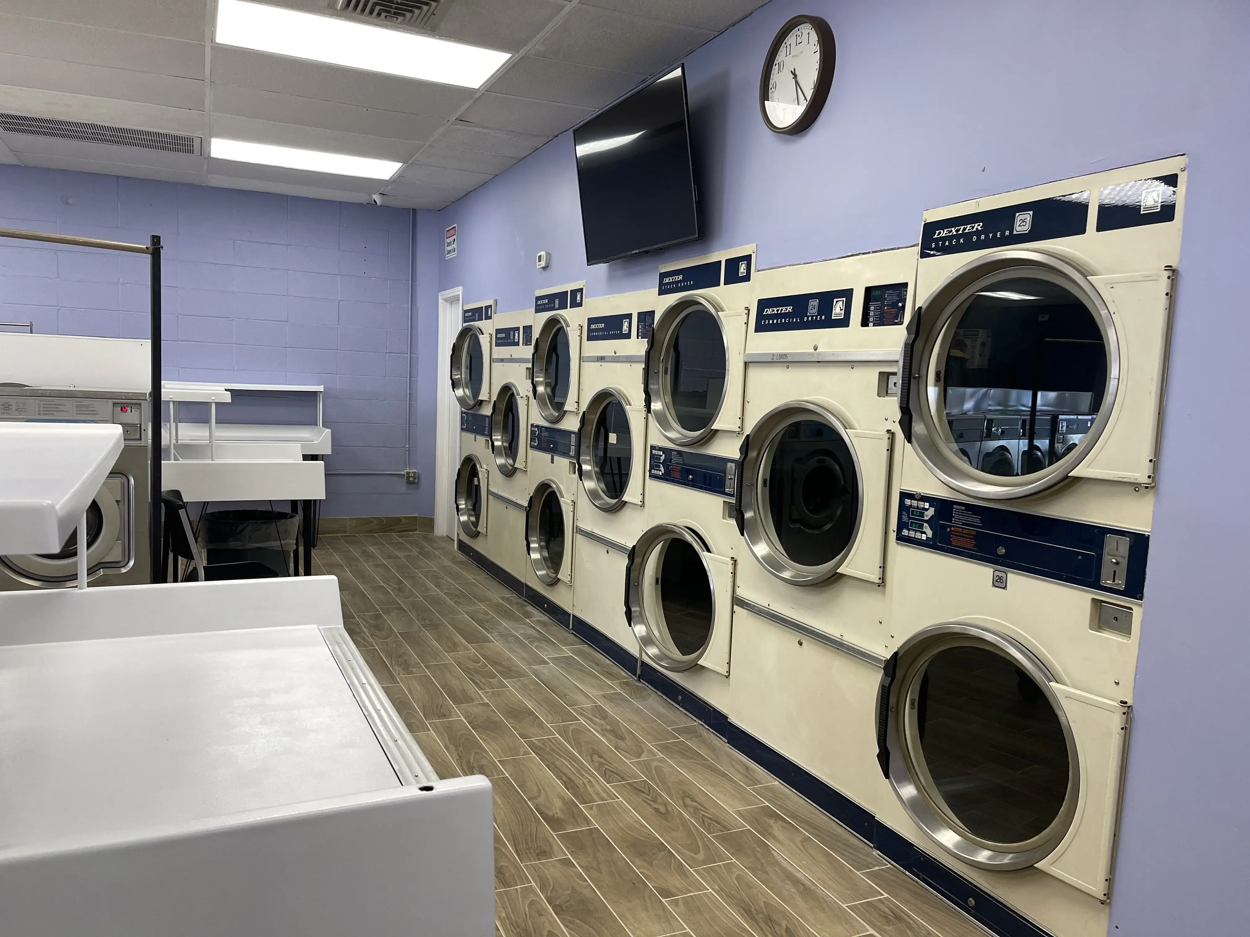 Fairmont Washateria - Image 18