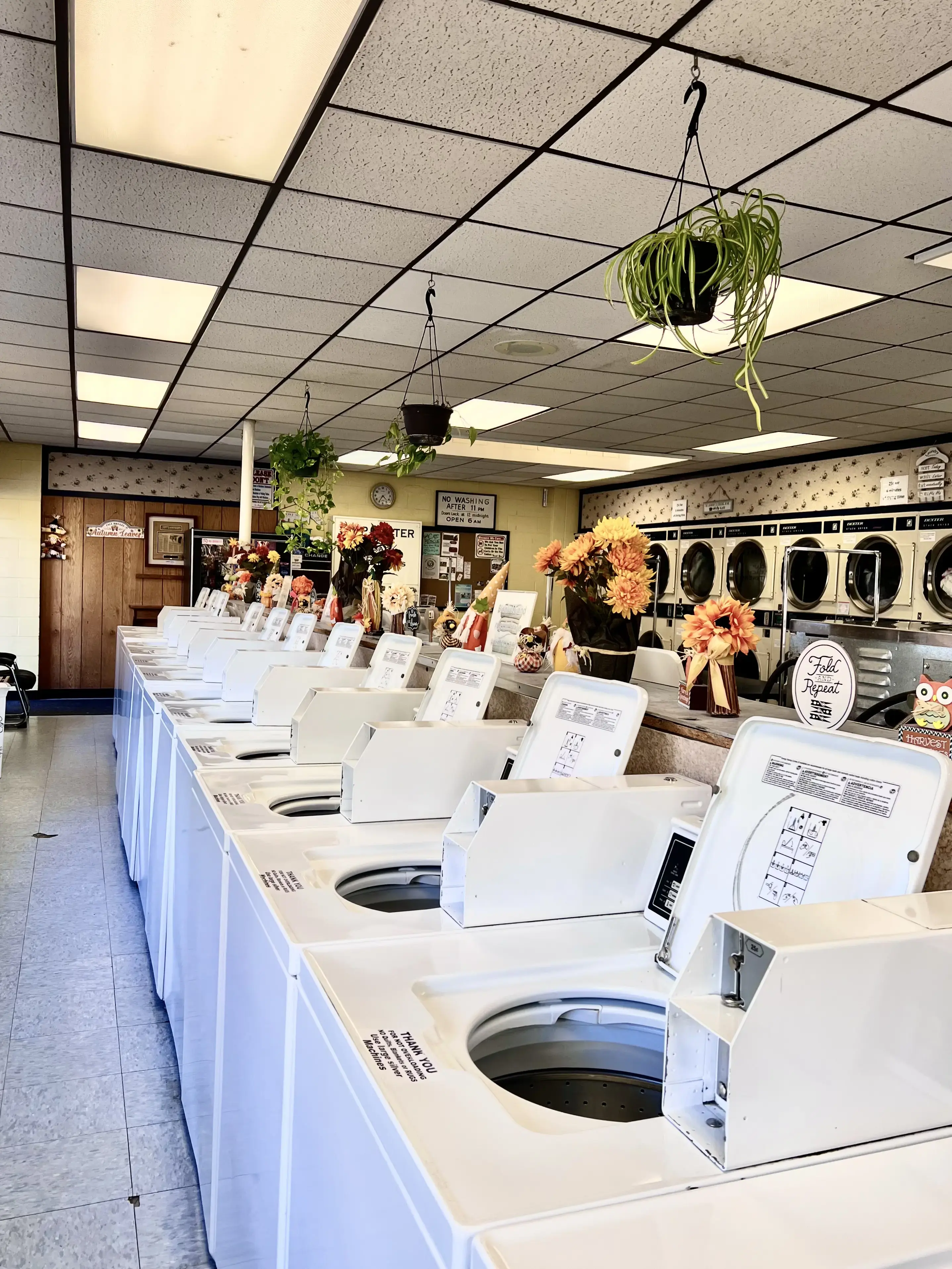 Fall Creek Laundromat - Image 1