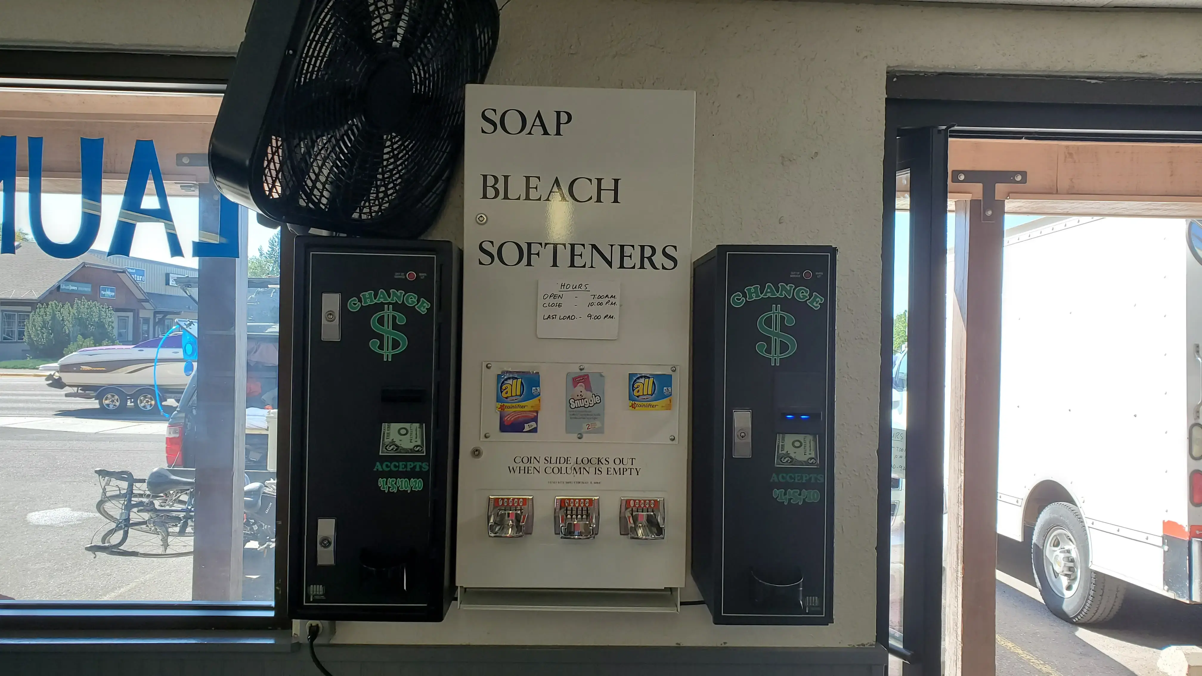 Falls Coin Wash & Laundromat - Image 7