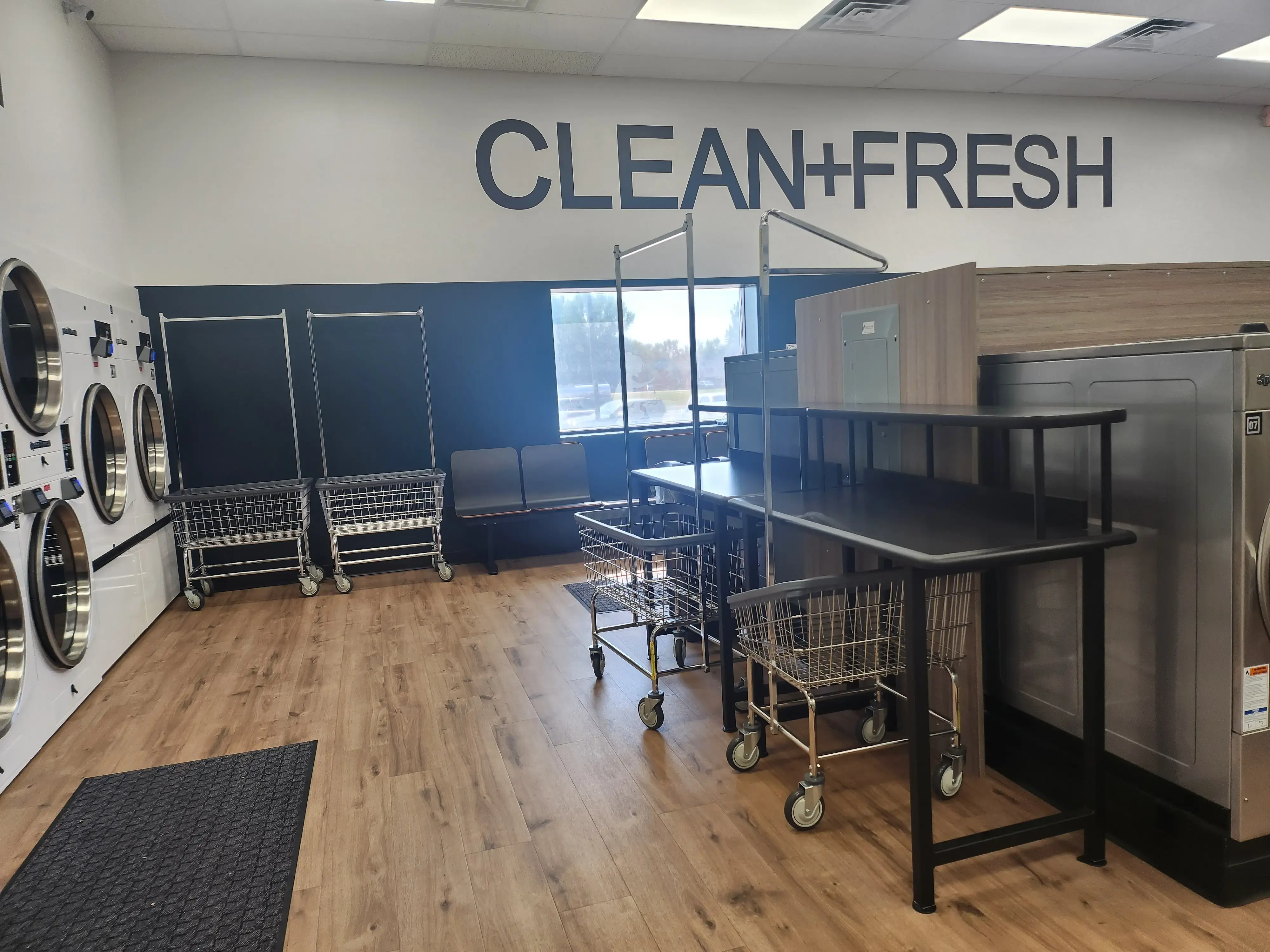 Falls Laundromat - Image 53