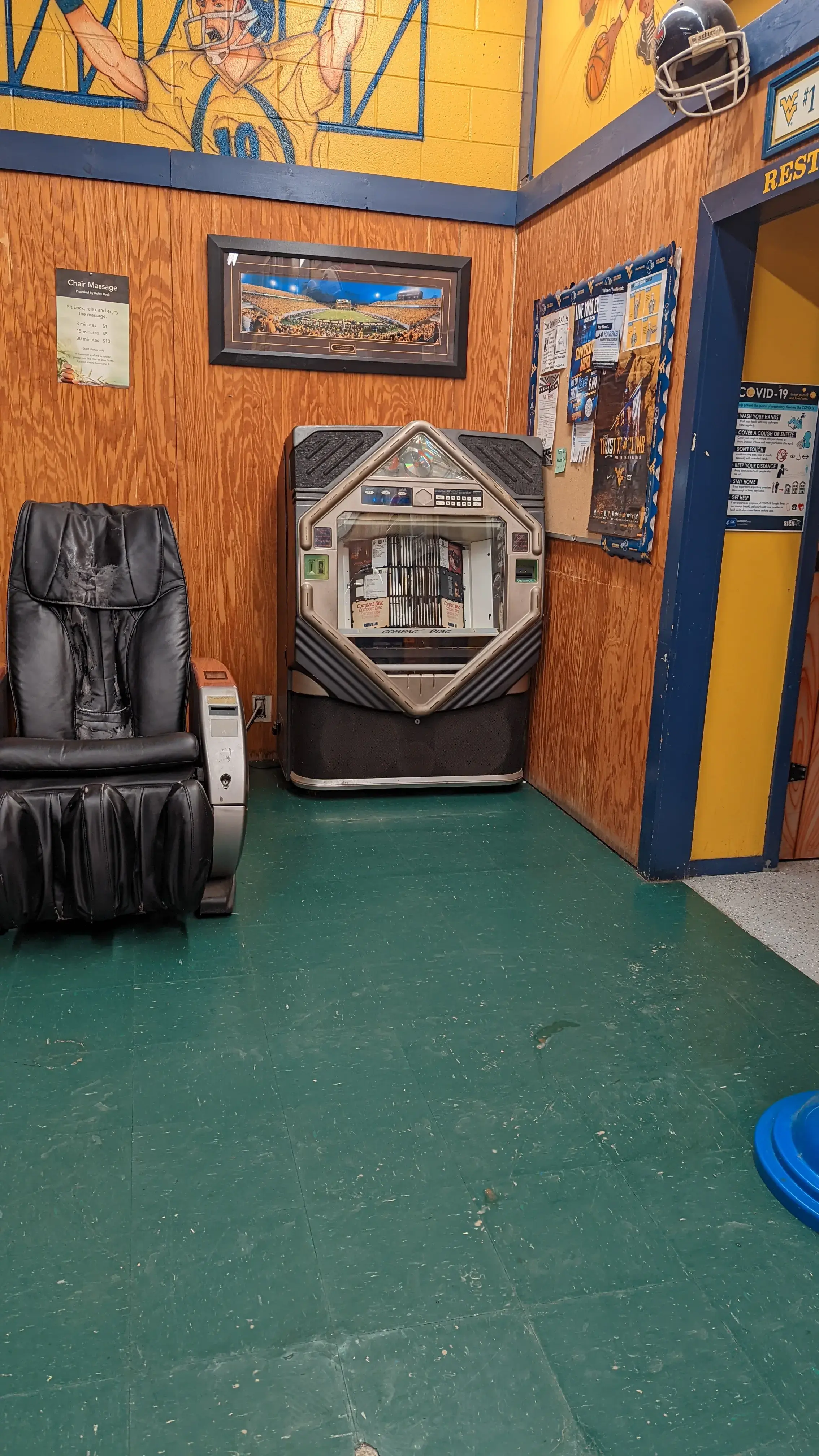 Family Coin Laundry thumbnail 19