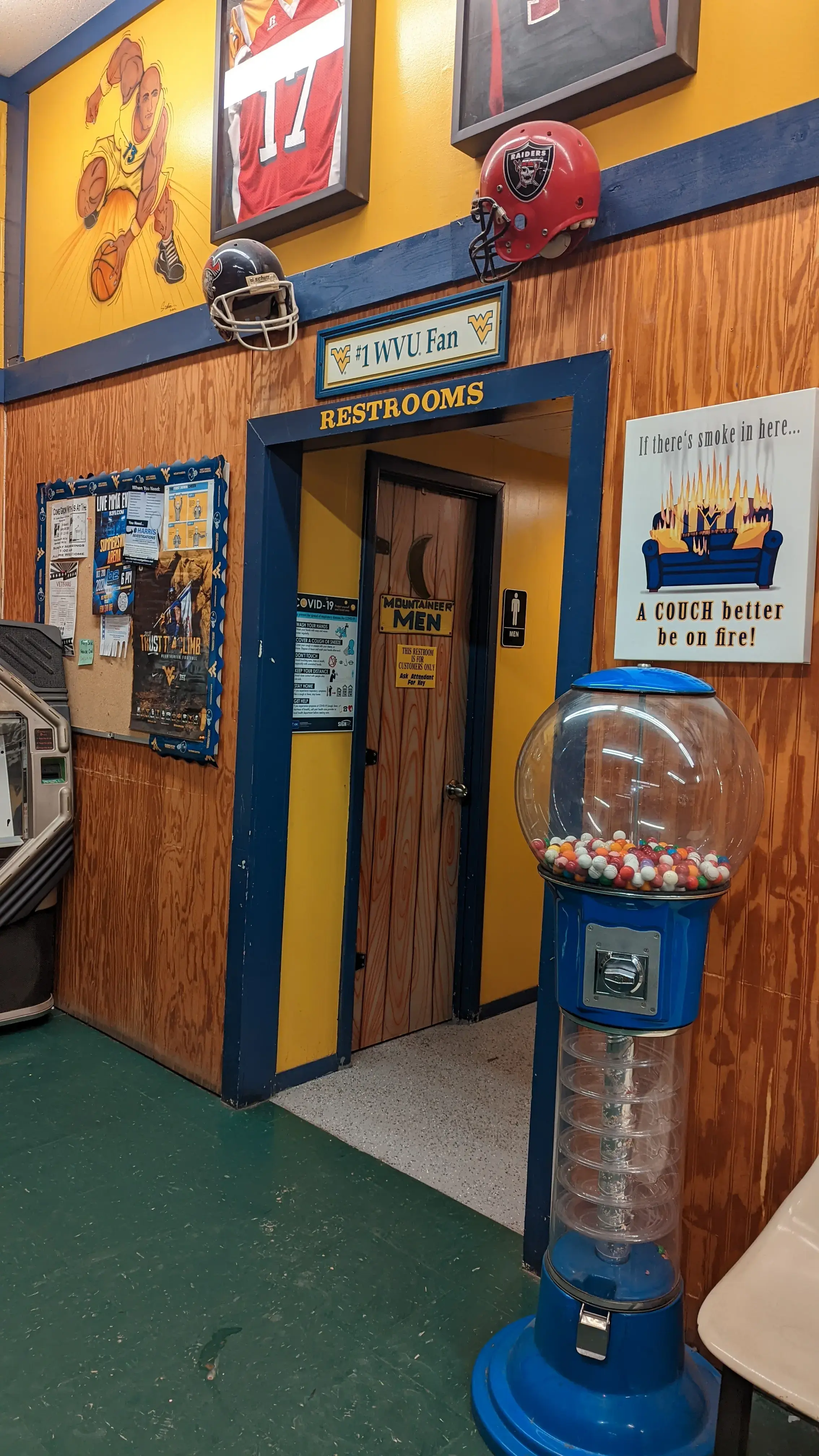Family Coin Laundry - Image 7