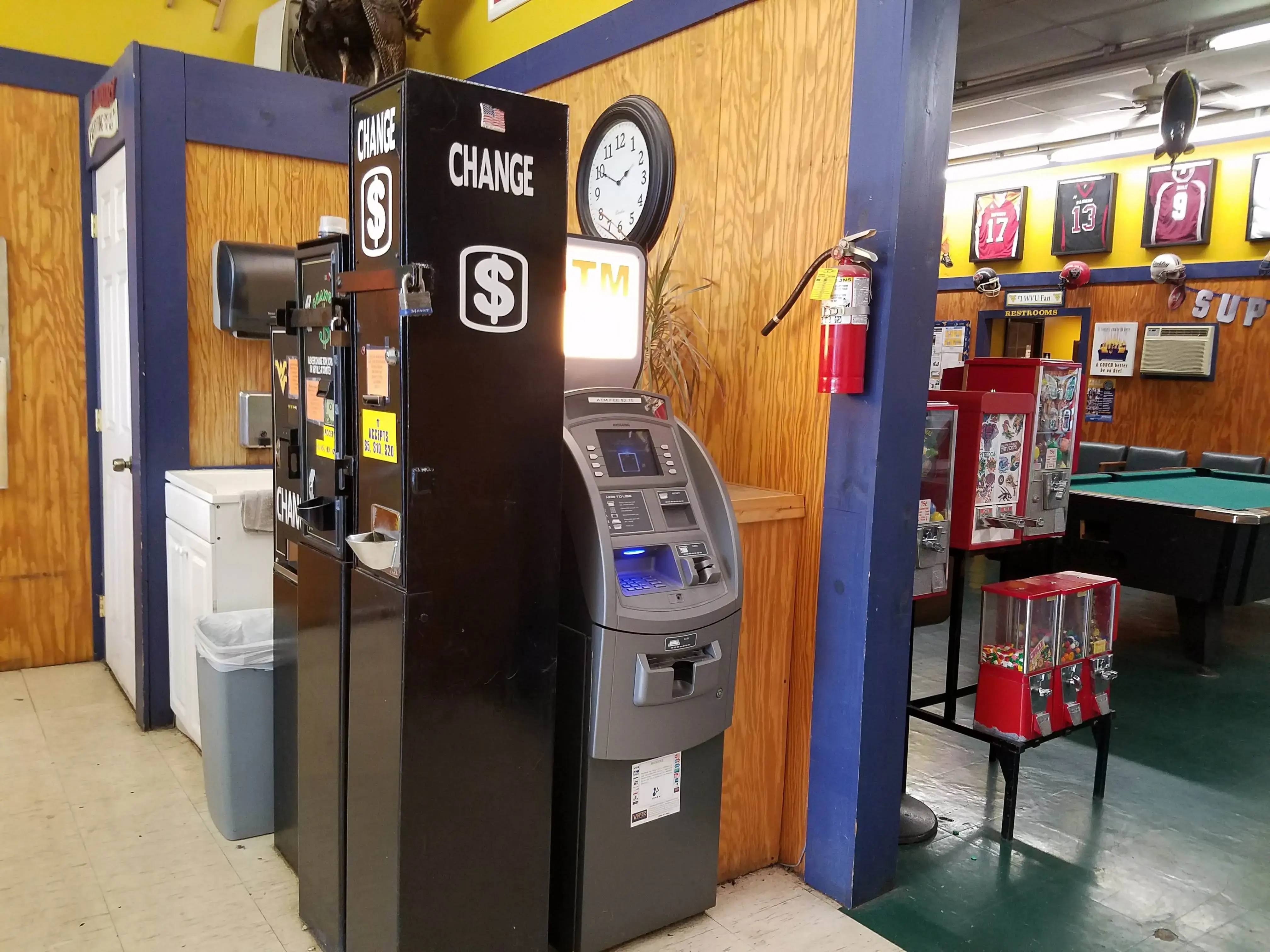 Family Coin Laundry - Image 3