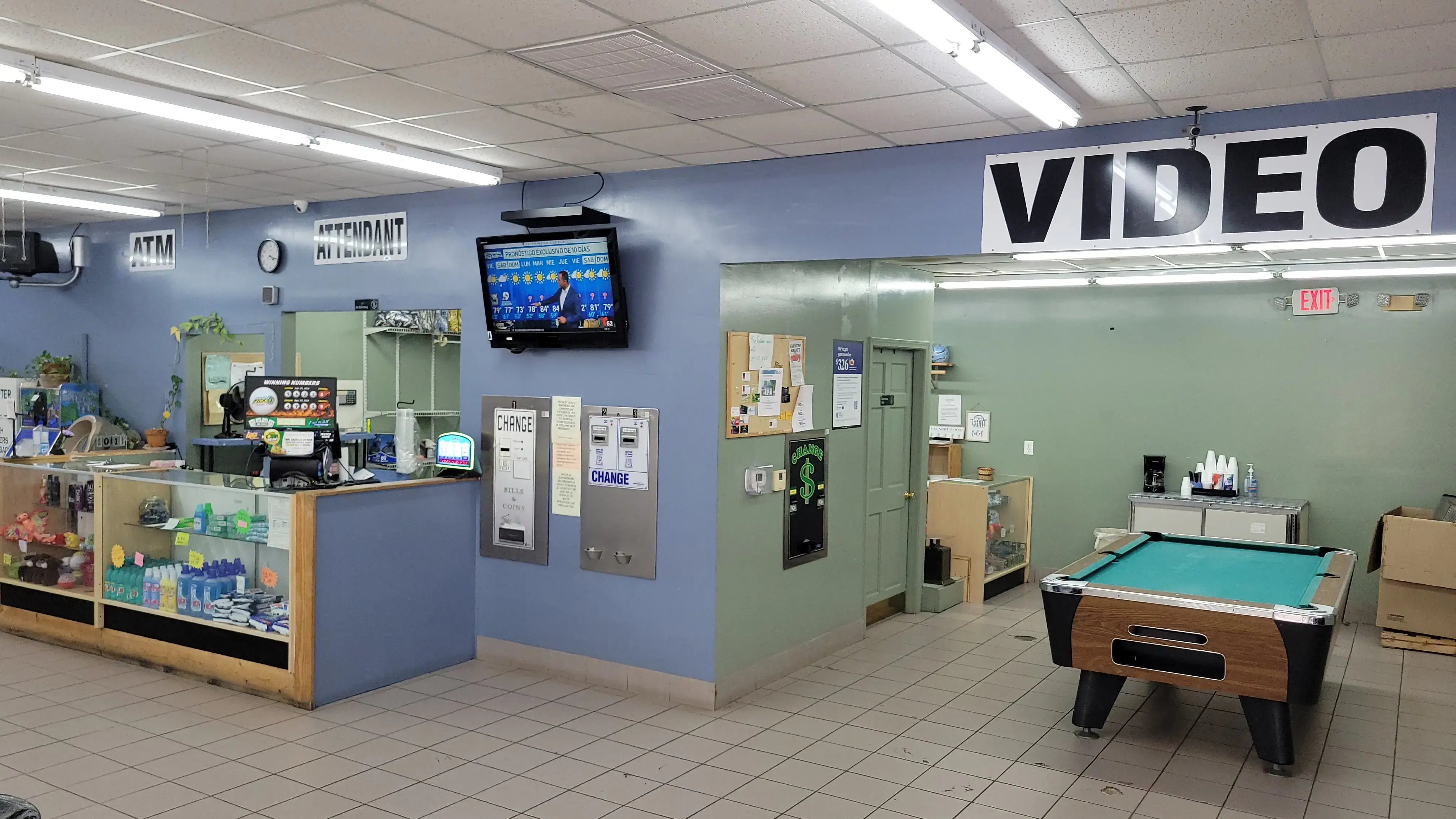 Family Coin Laundry - Image 2