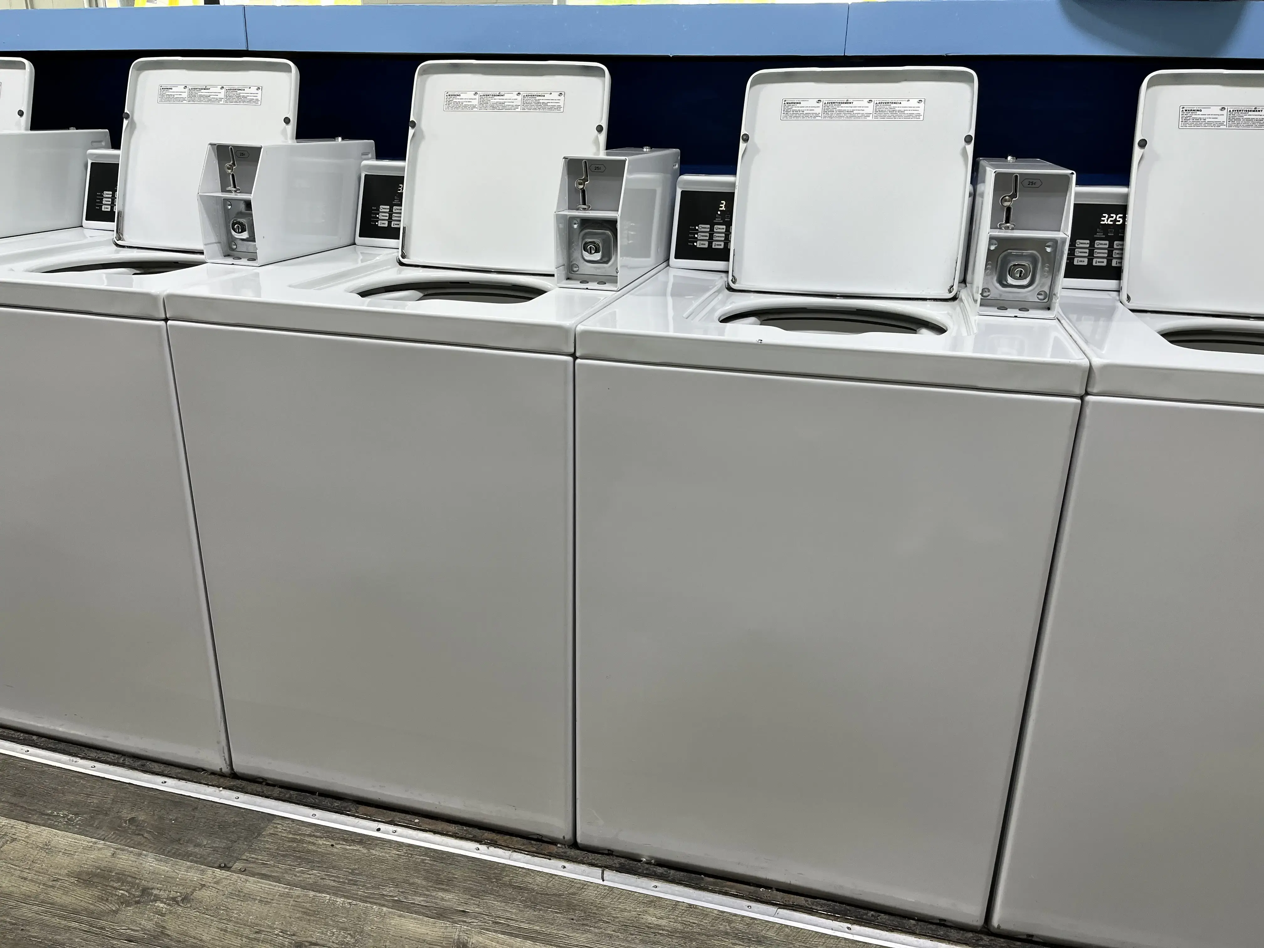 Family Coin Laundry - Image 4