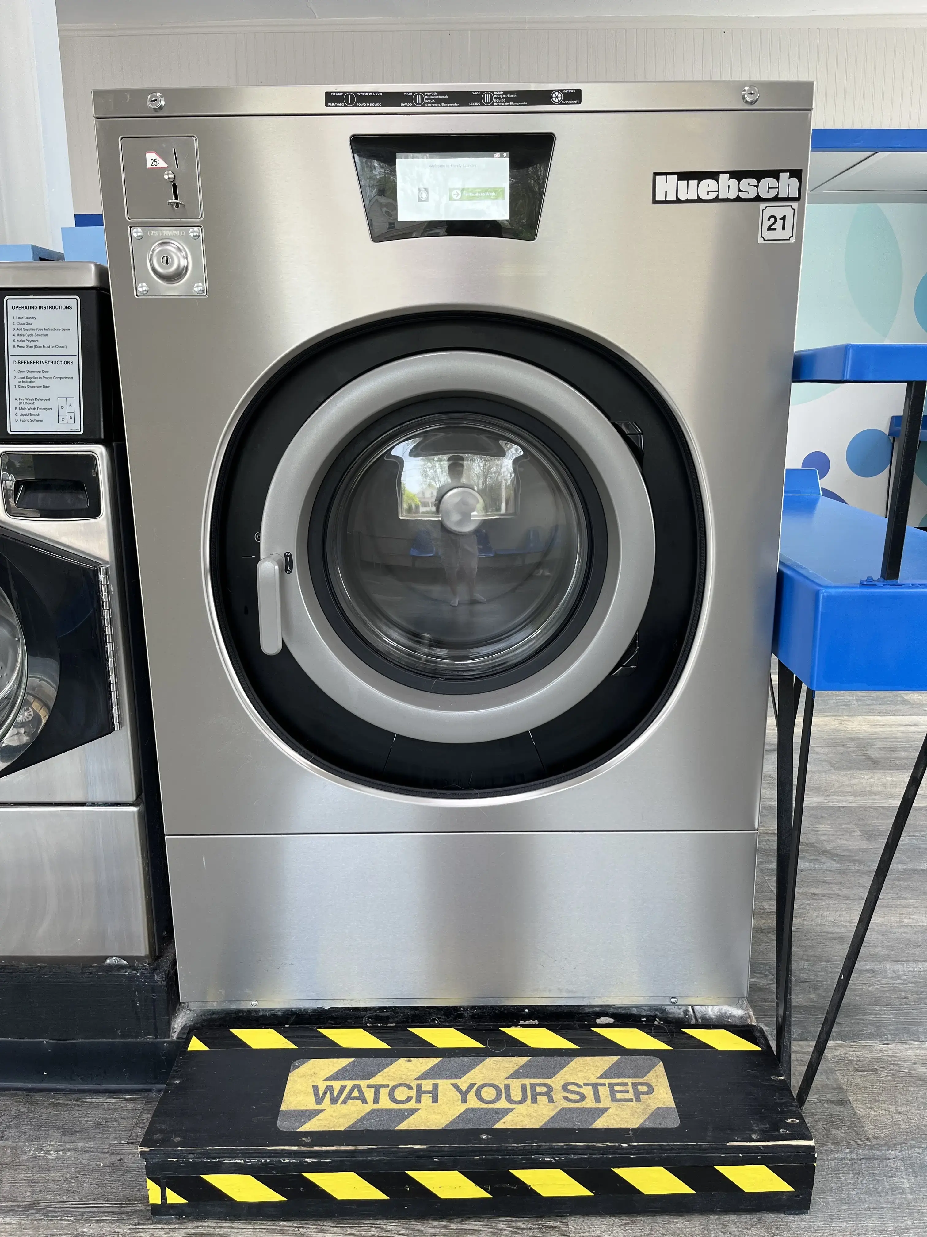 Family Coin Laundry - Image 14