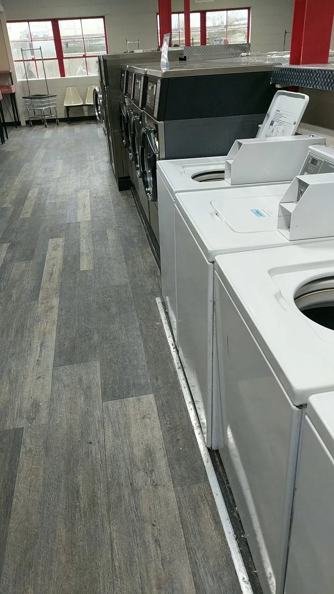 Family Coin Laundry thumbnail 7