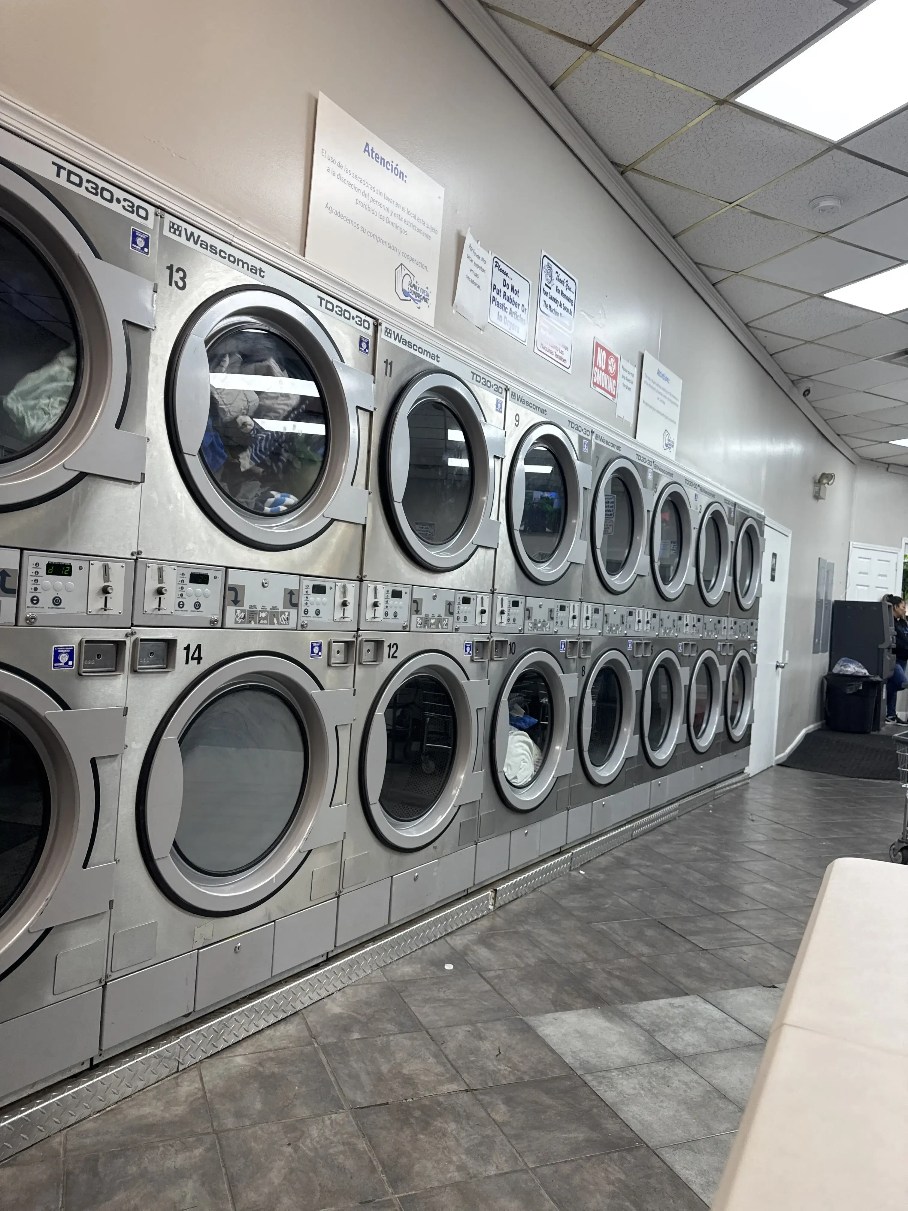Family Fresh Laundromat thumbnail 18