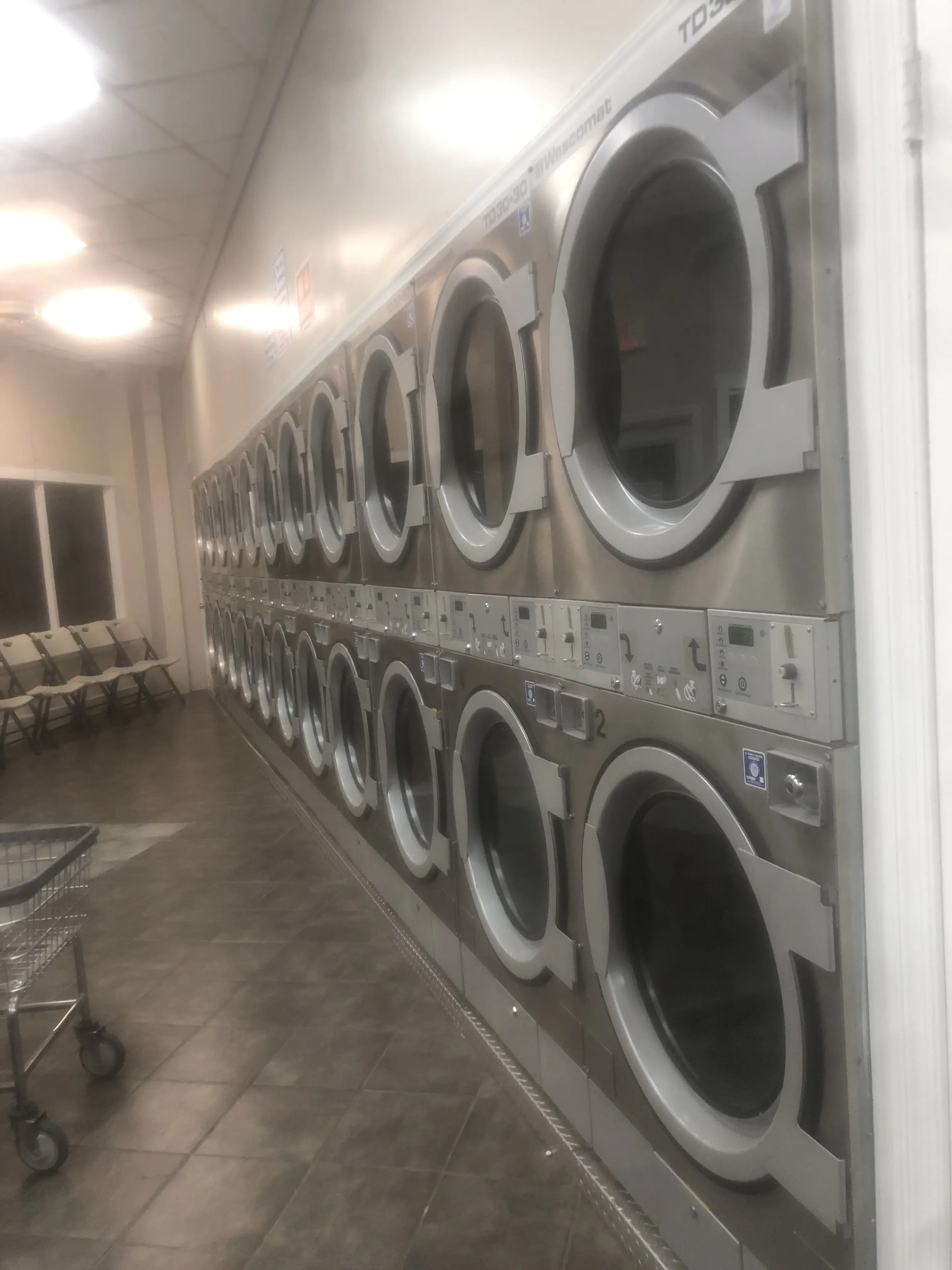 Family Fresh Laundromat thumbnail 15