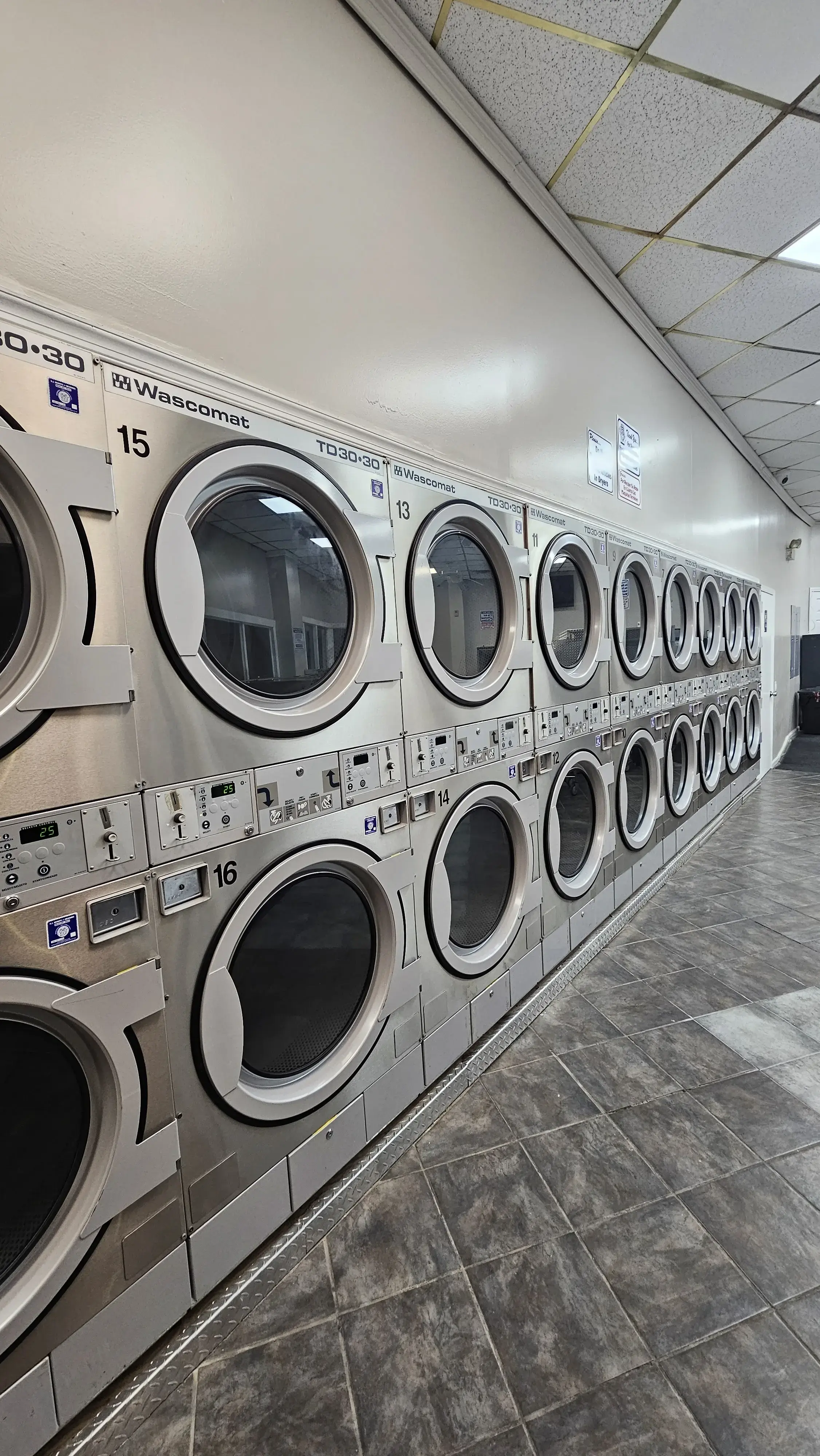 Family Fresh Laundromat thumbnail 17