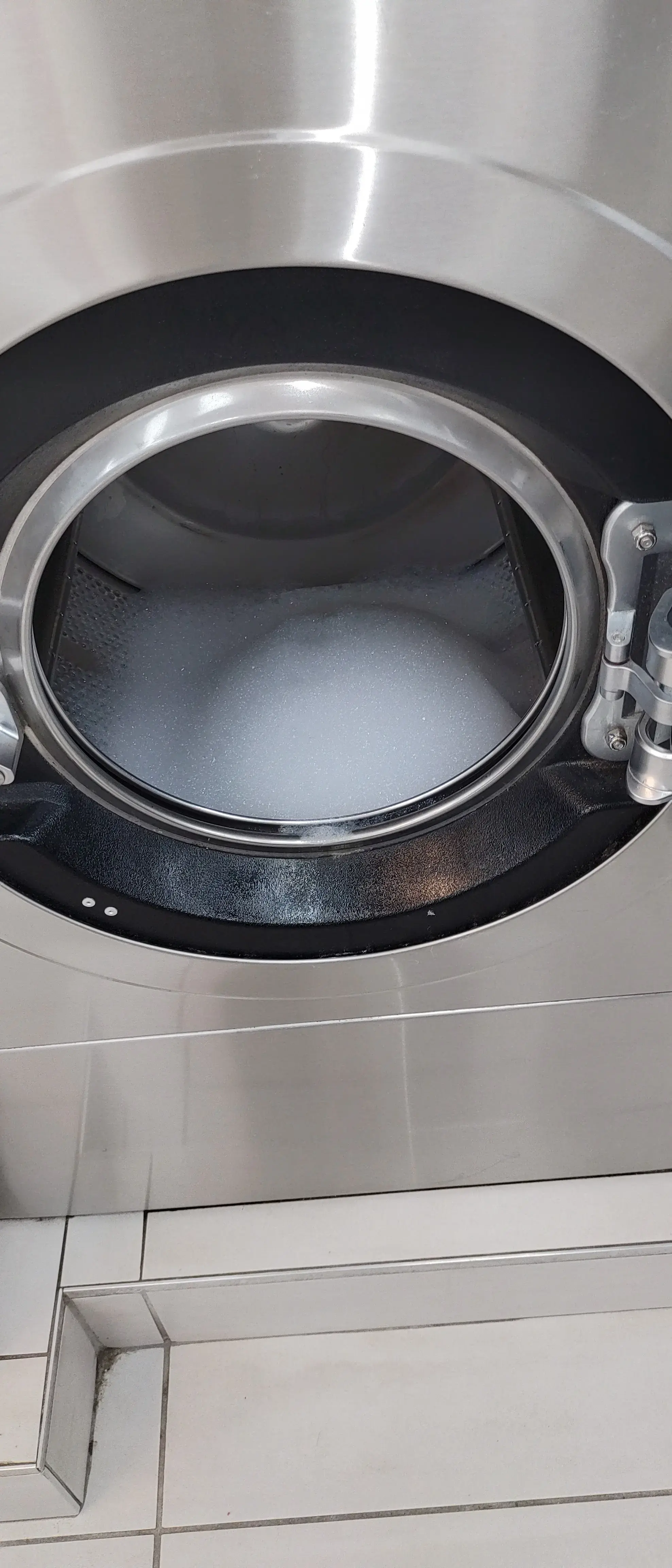 Family Launderette - Image 13