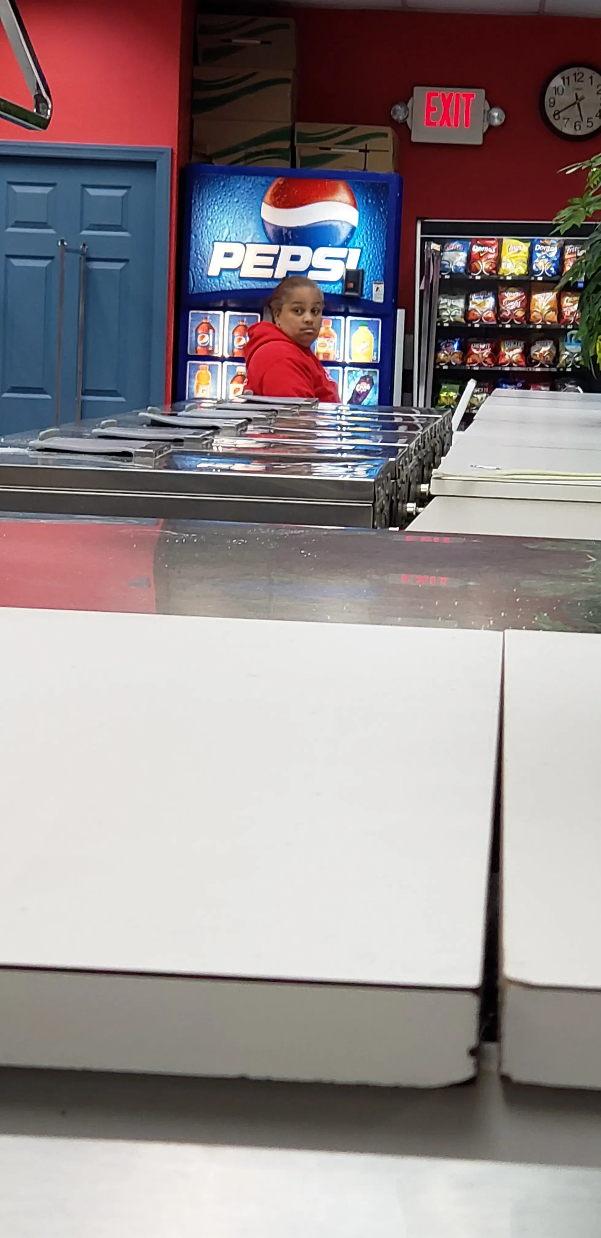 Family Launderette thumbnail 10