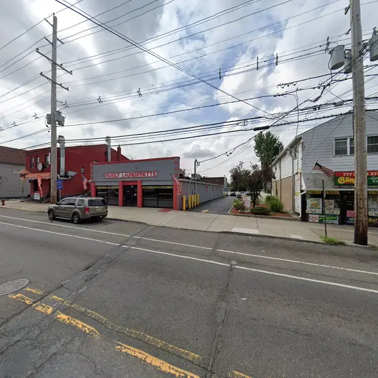 Family Launderette - Image 20