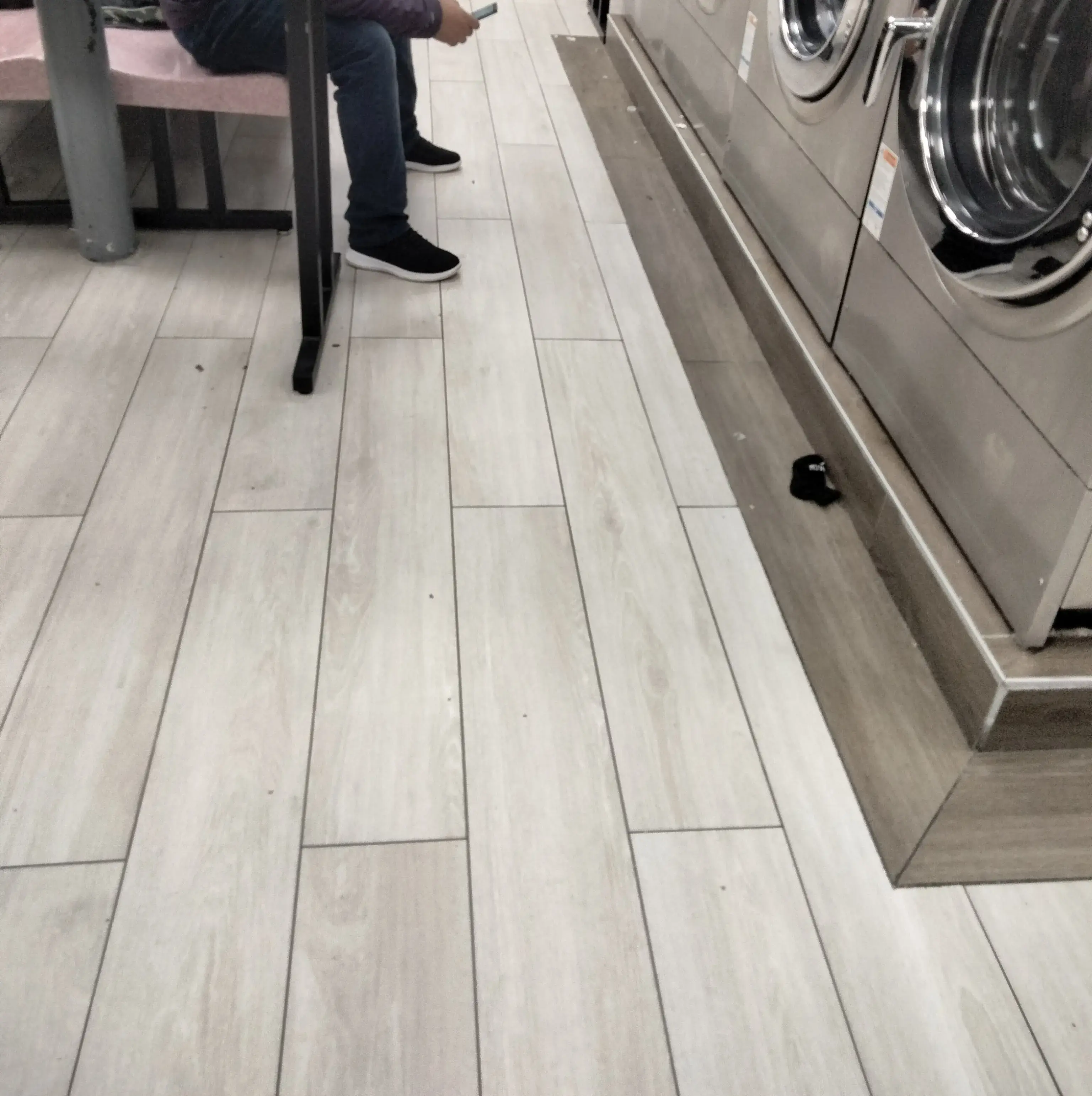 Family Launderette - Image 7