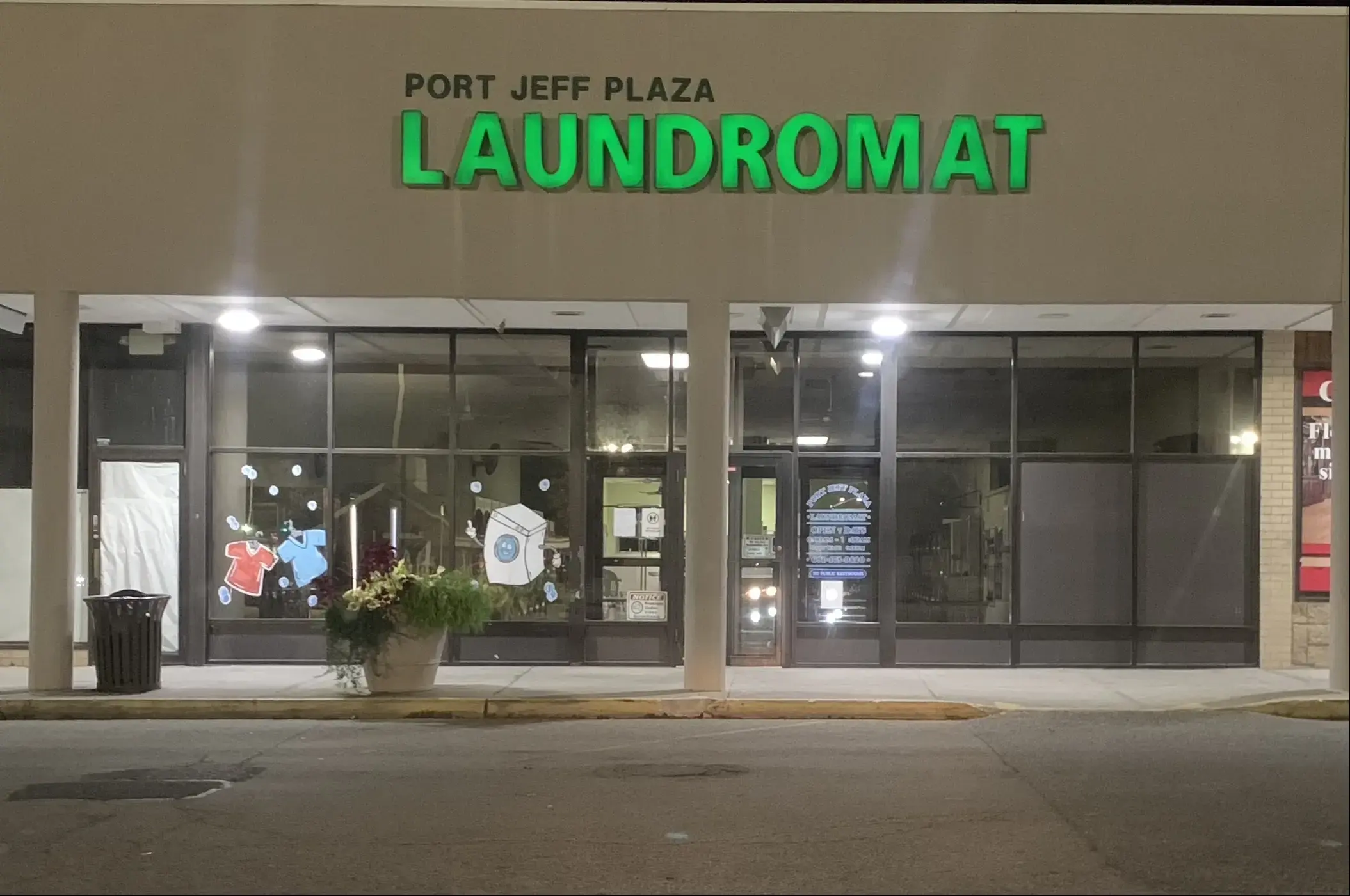Family Laundromat at Port Jeff Plaza location