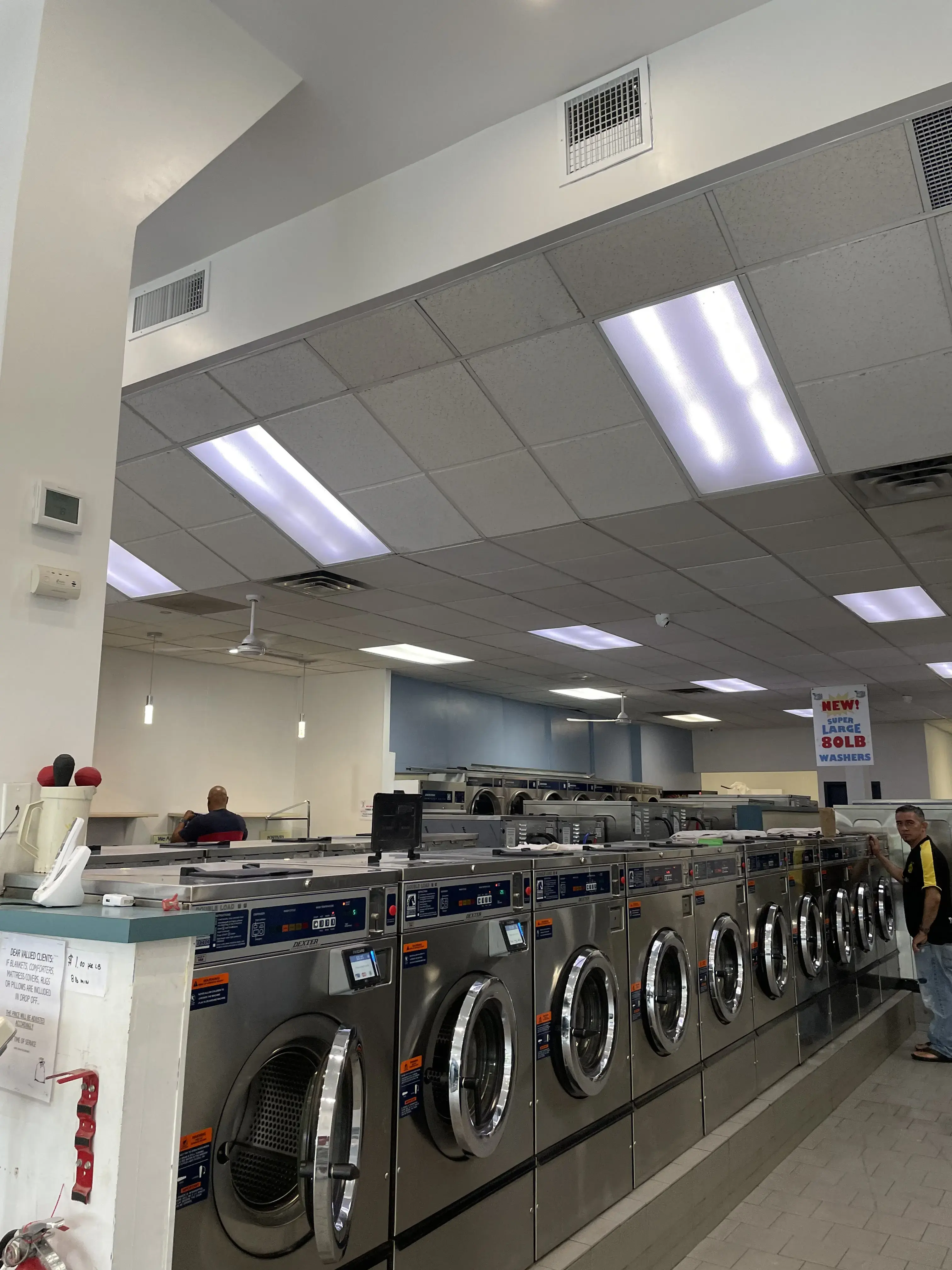 Family Laundromat at Ronkonkoma thumbnail 10