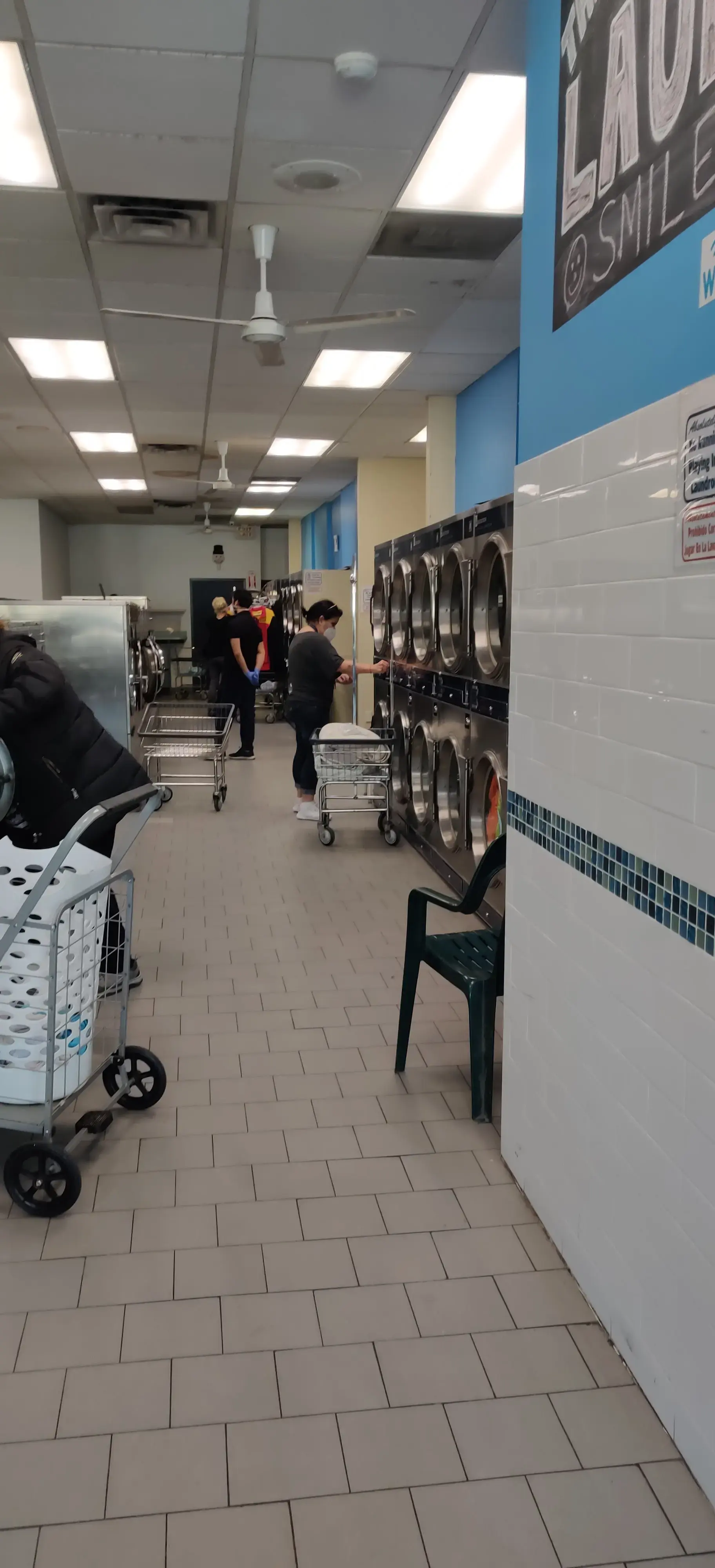 Family Laundromat at Ronkonkoma thumbnail 3