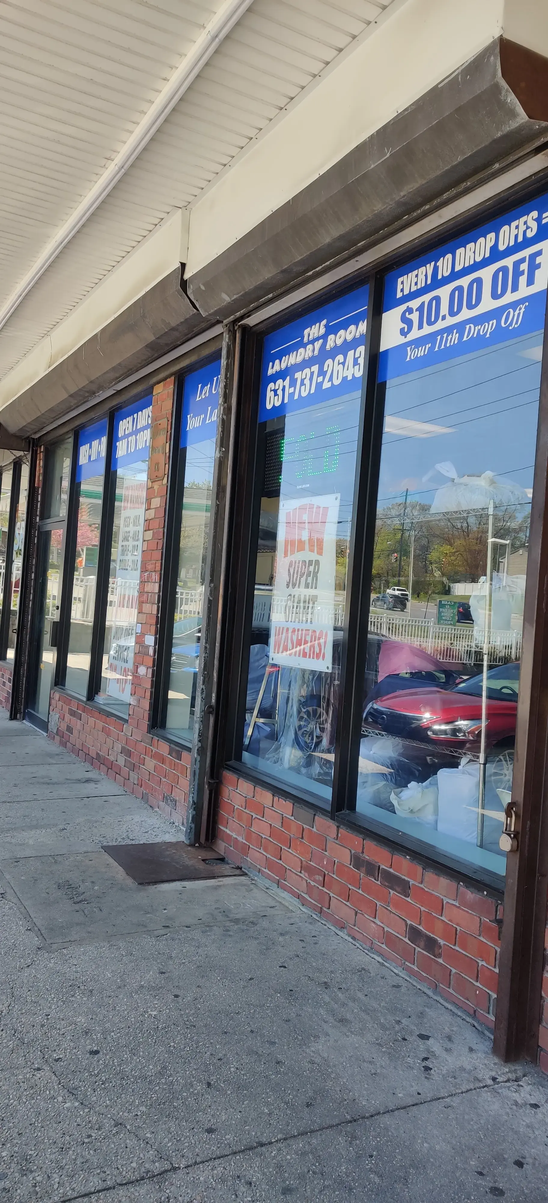 Family Laundromat at Ronkonkoma thumbnail 5