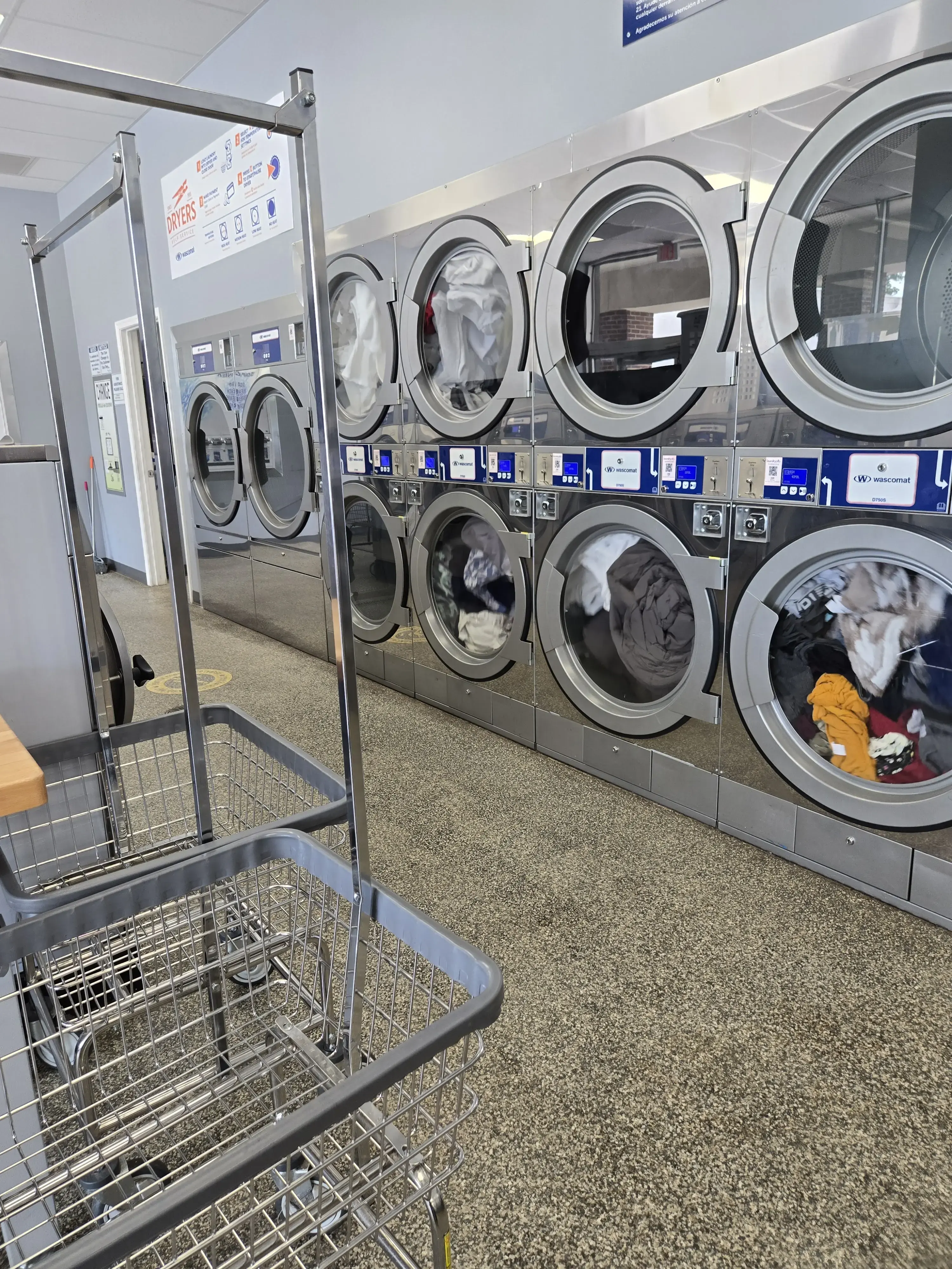 Family Laundromat - Image 15