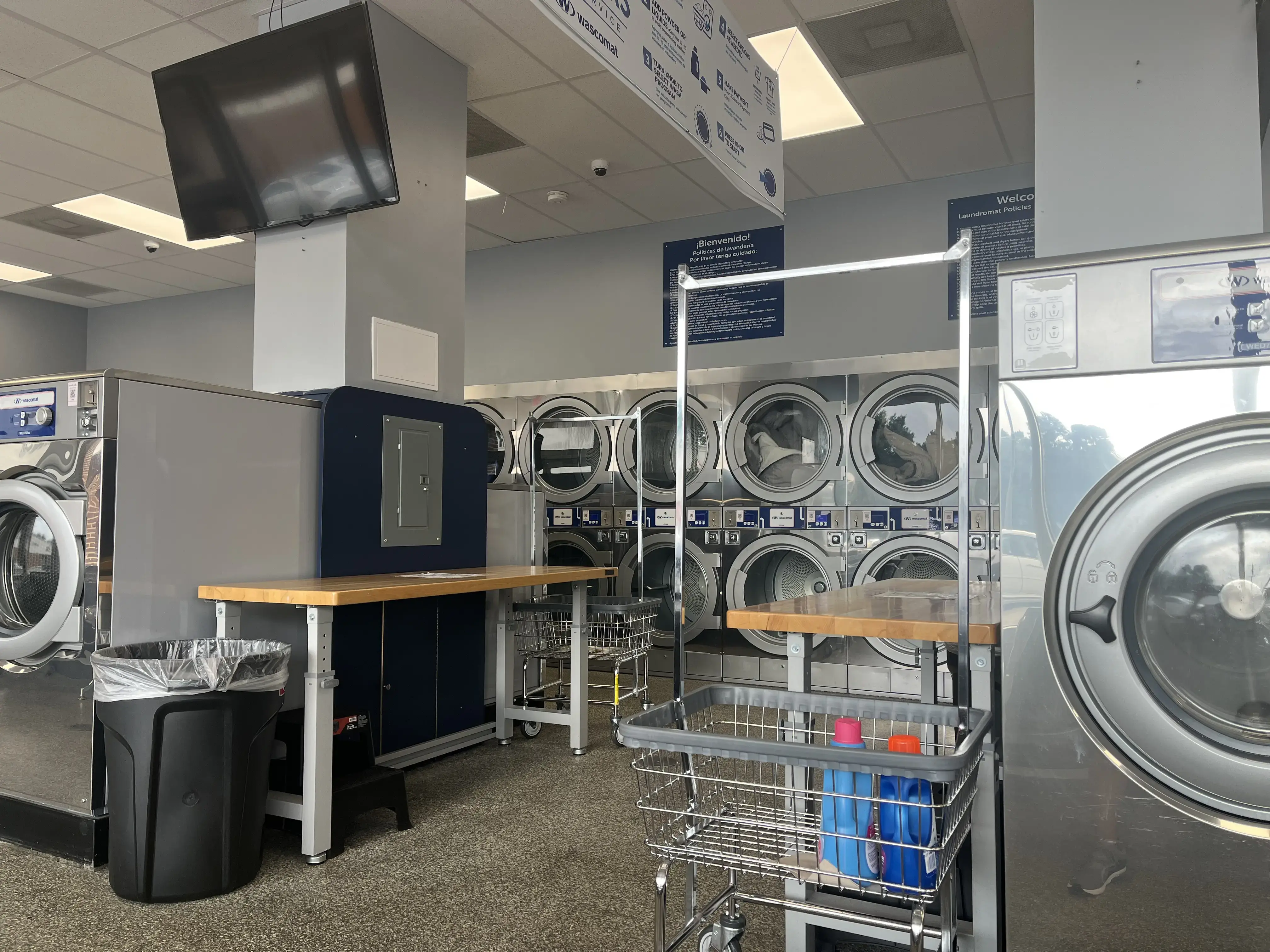 Family Laundromat - Image 2