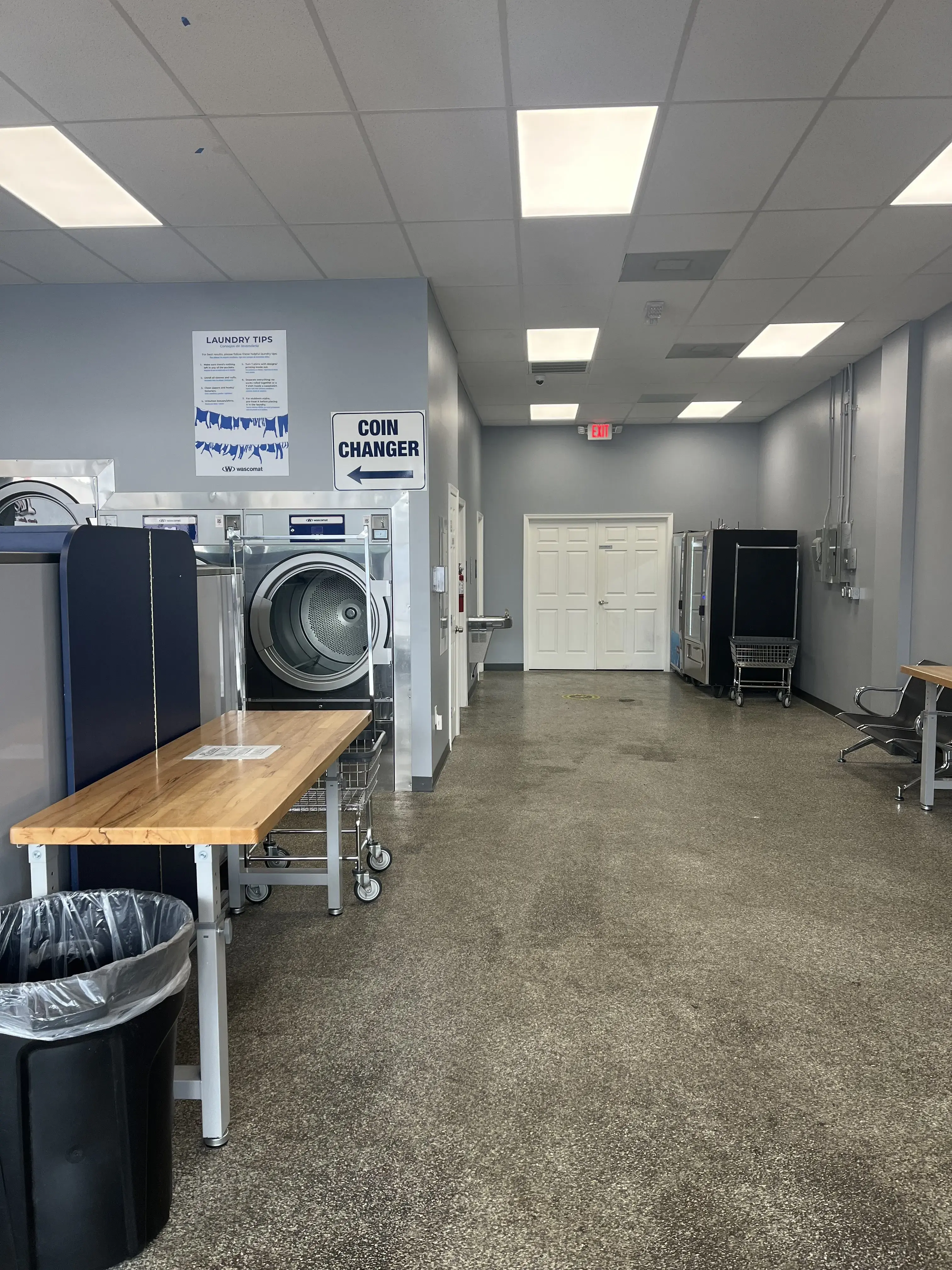 Family Laundromat - Image 18