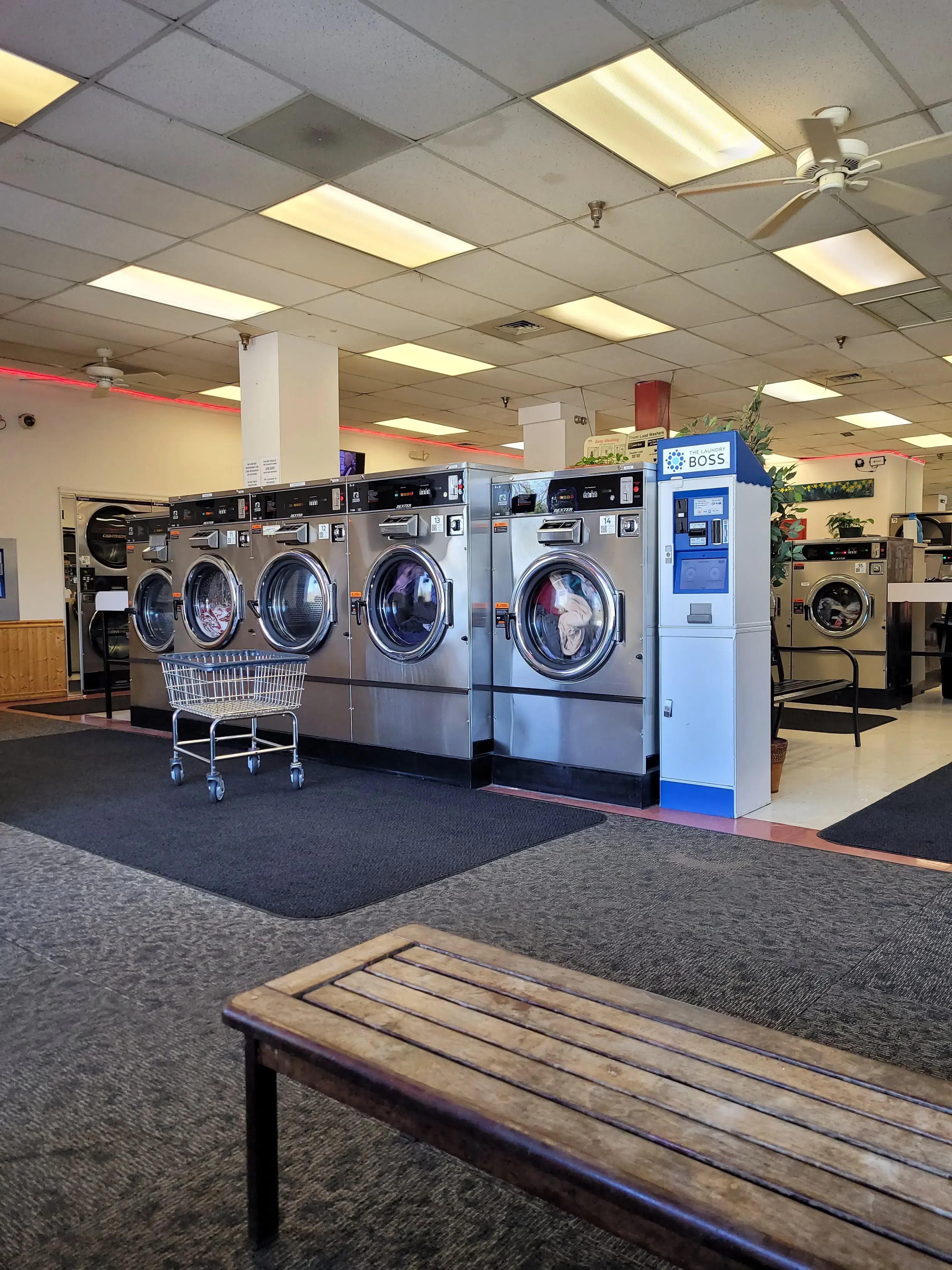 Family Laundromat thumbnail 2