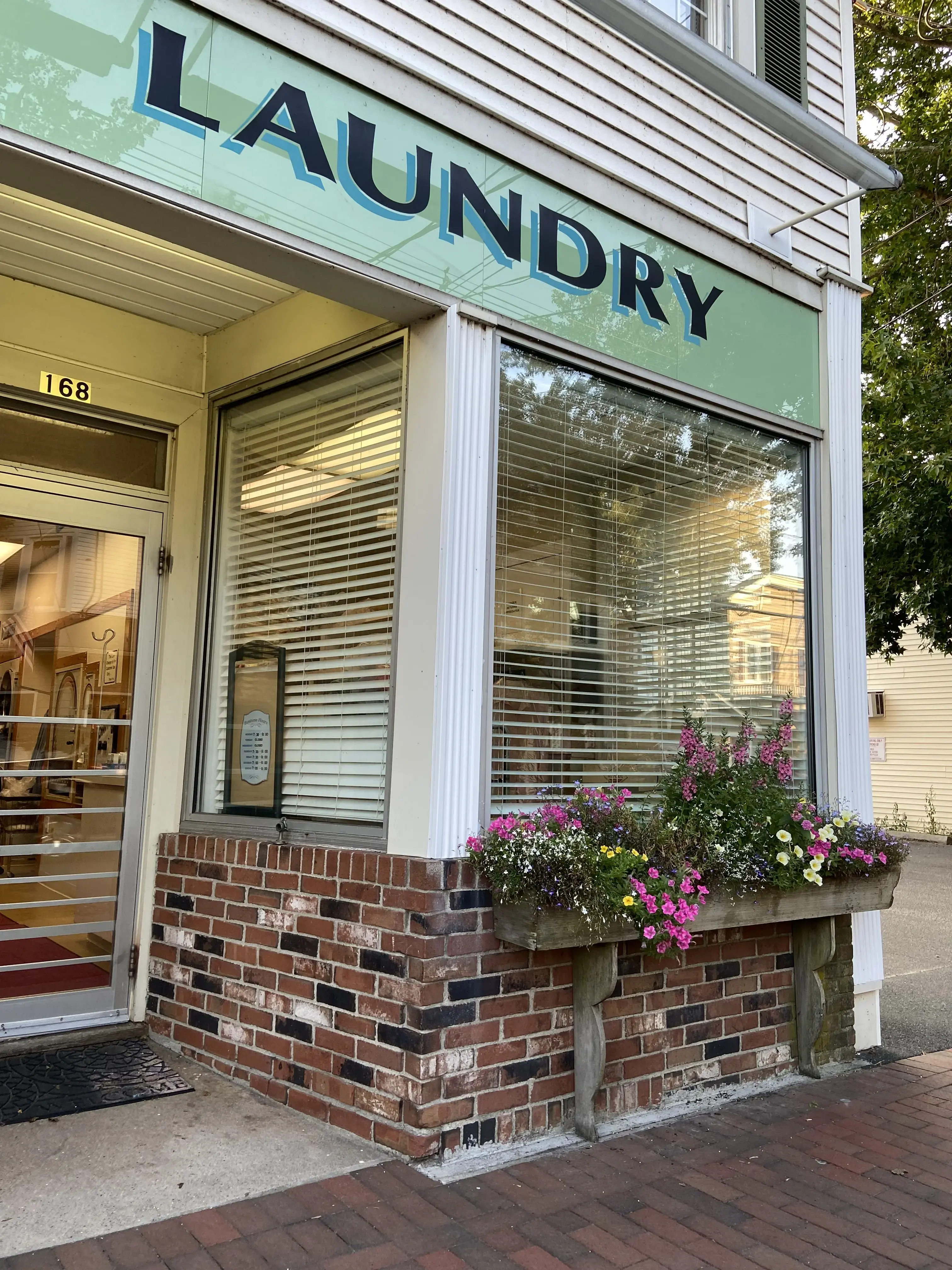 Family Laundry - Image 3