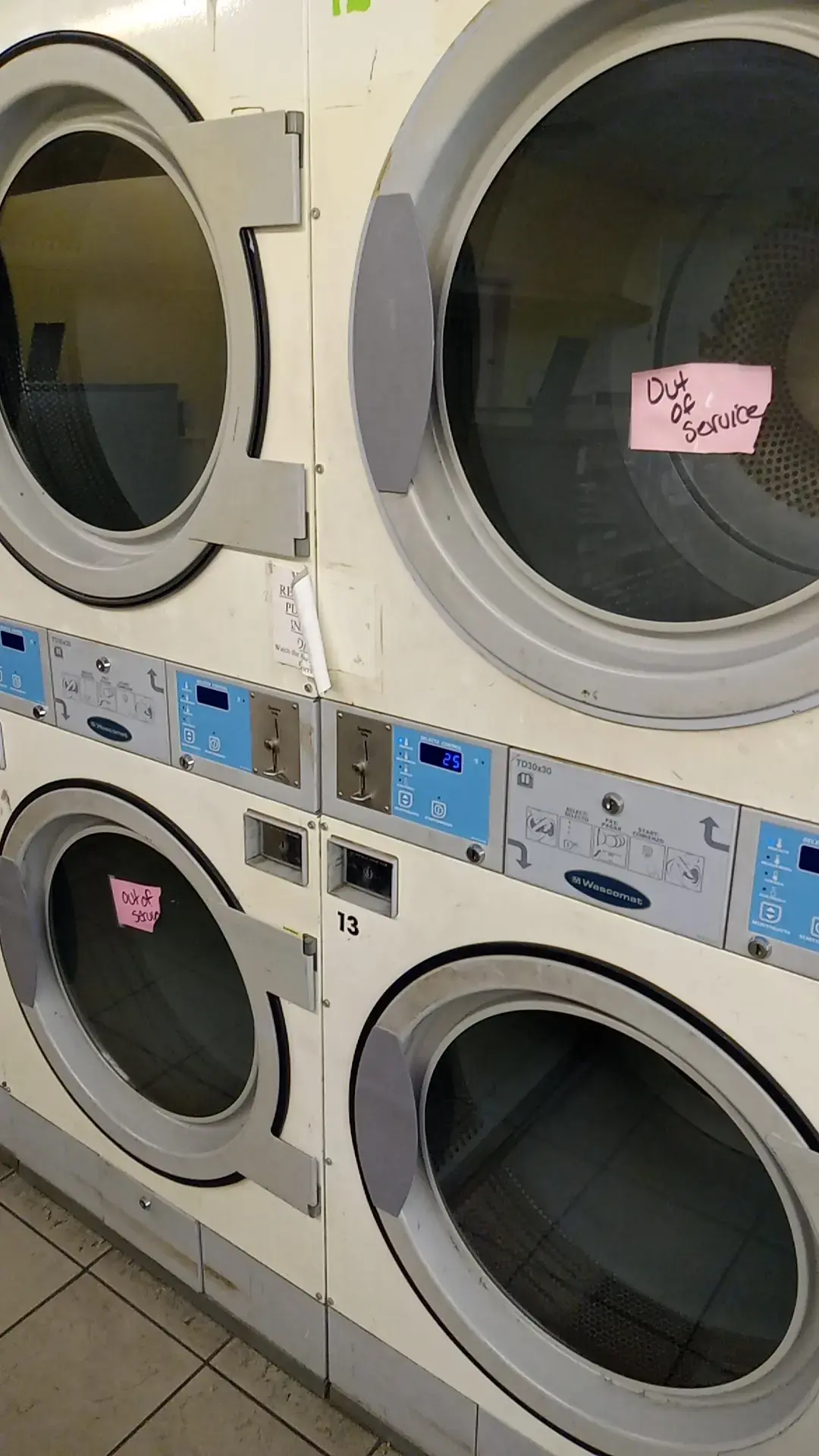 Family Laundry - Image 14