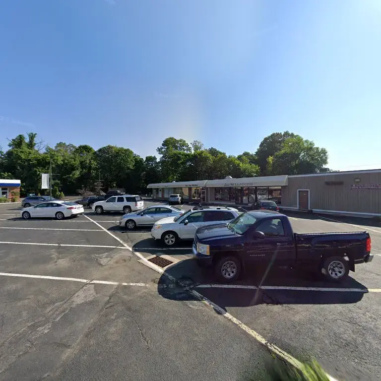 Family Strongfold (Stony Hill) laundromat thumbnail 9