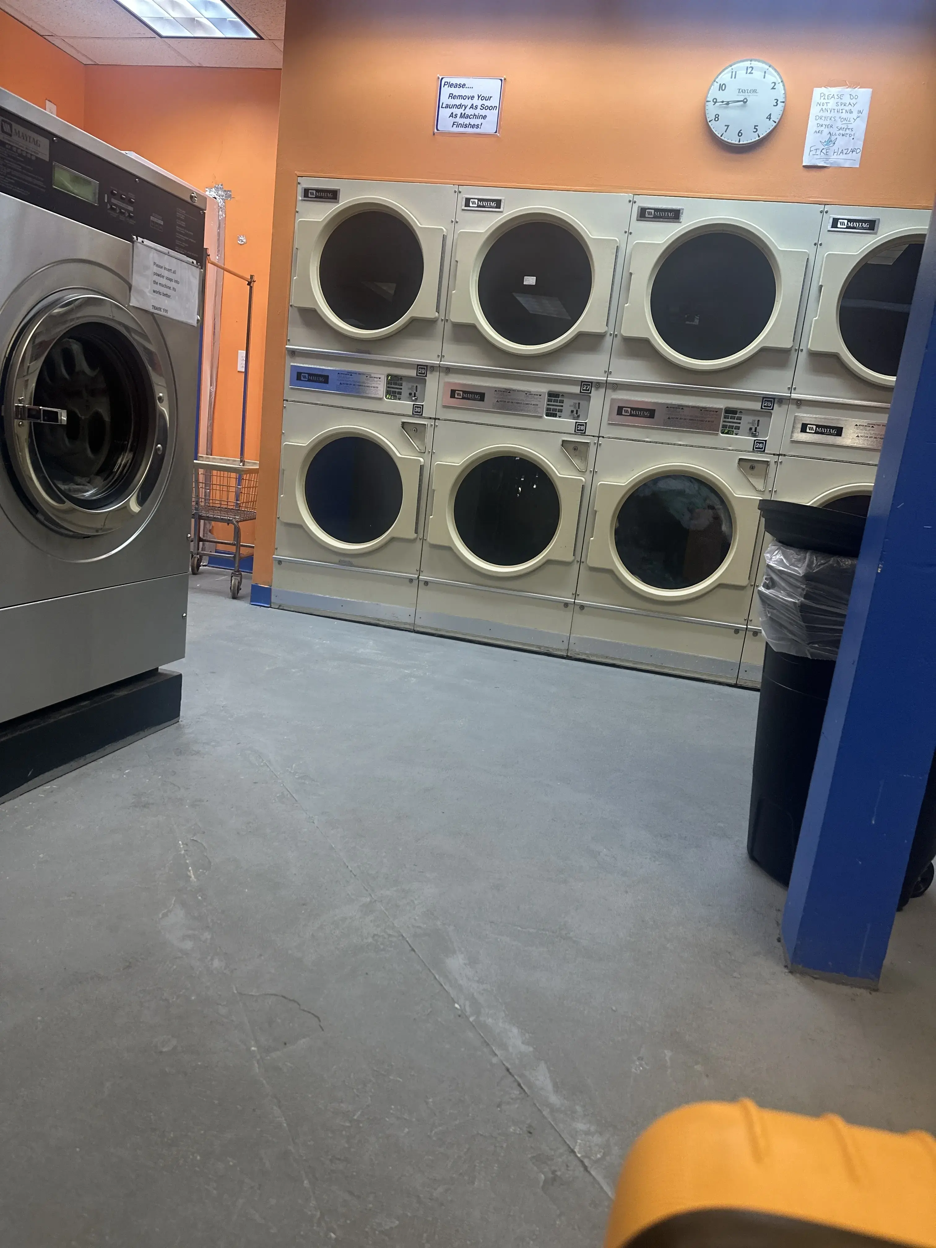 Family Strongfold (Stony Hill) laundromat thumbnail 8