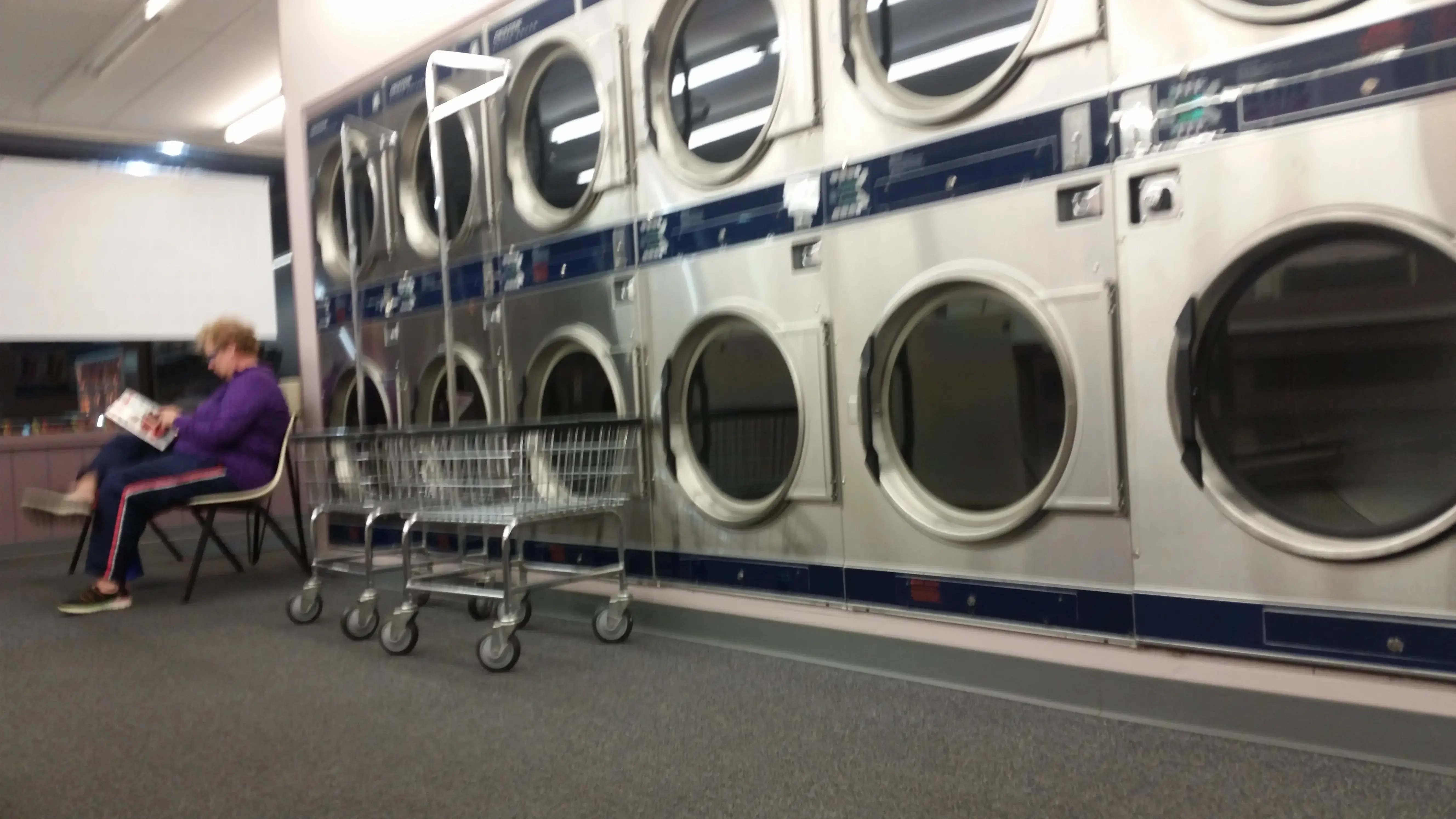 Famous Harris Dry Cleaners & Laundromat - Image 2
