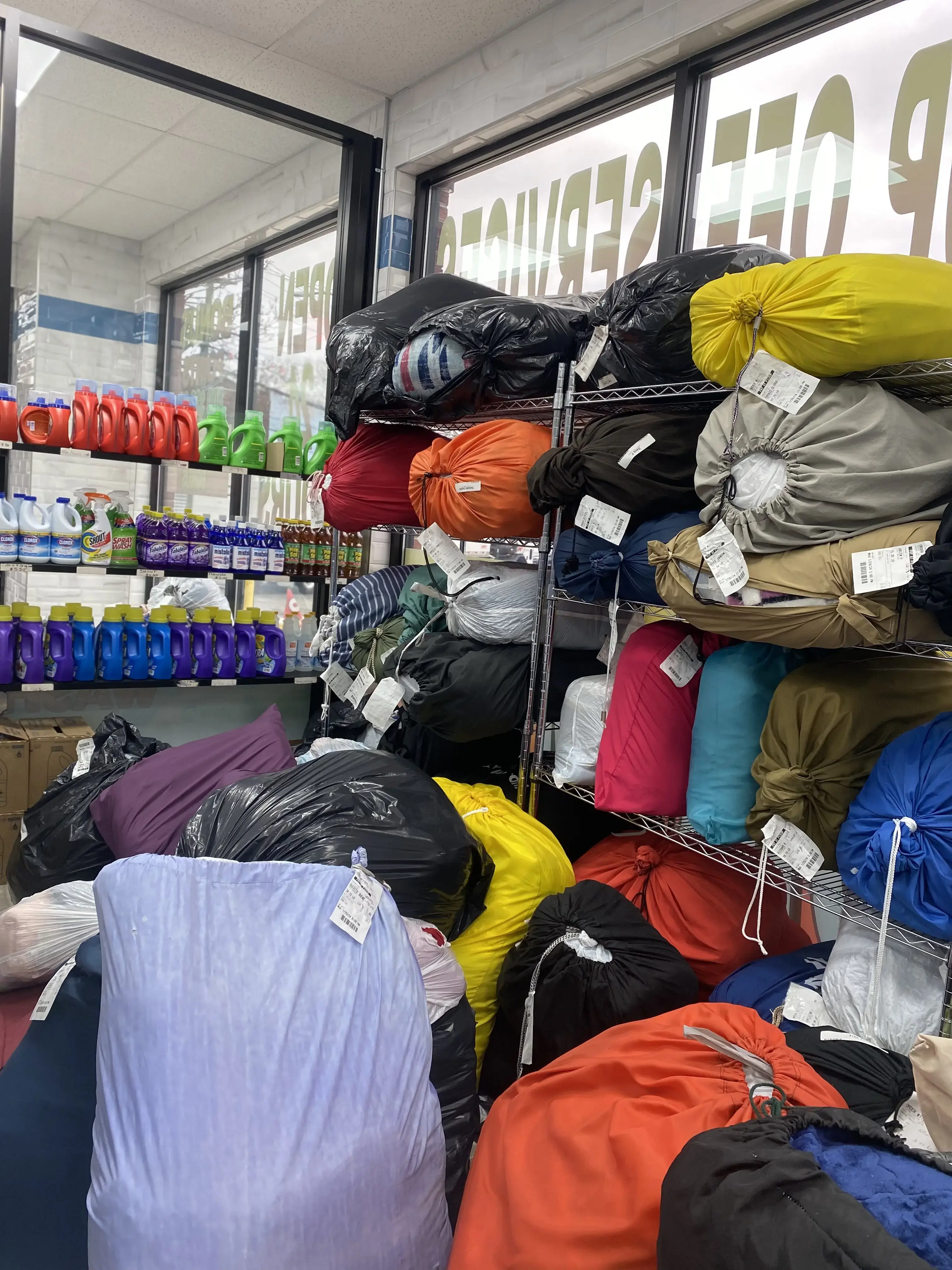 Farmers Laundromat - Image 4