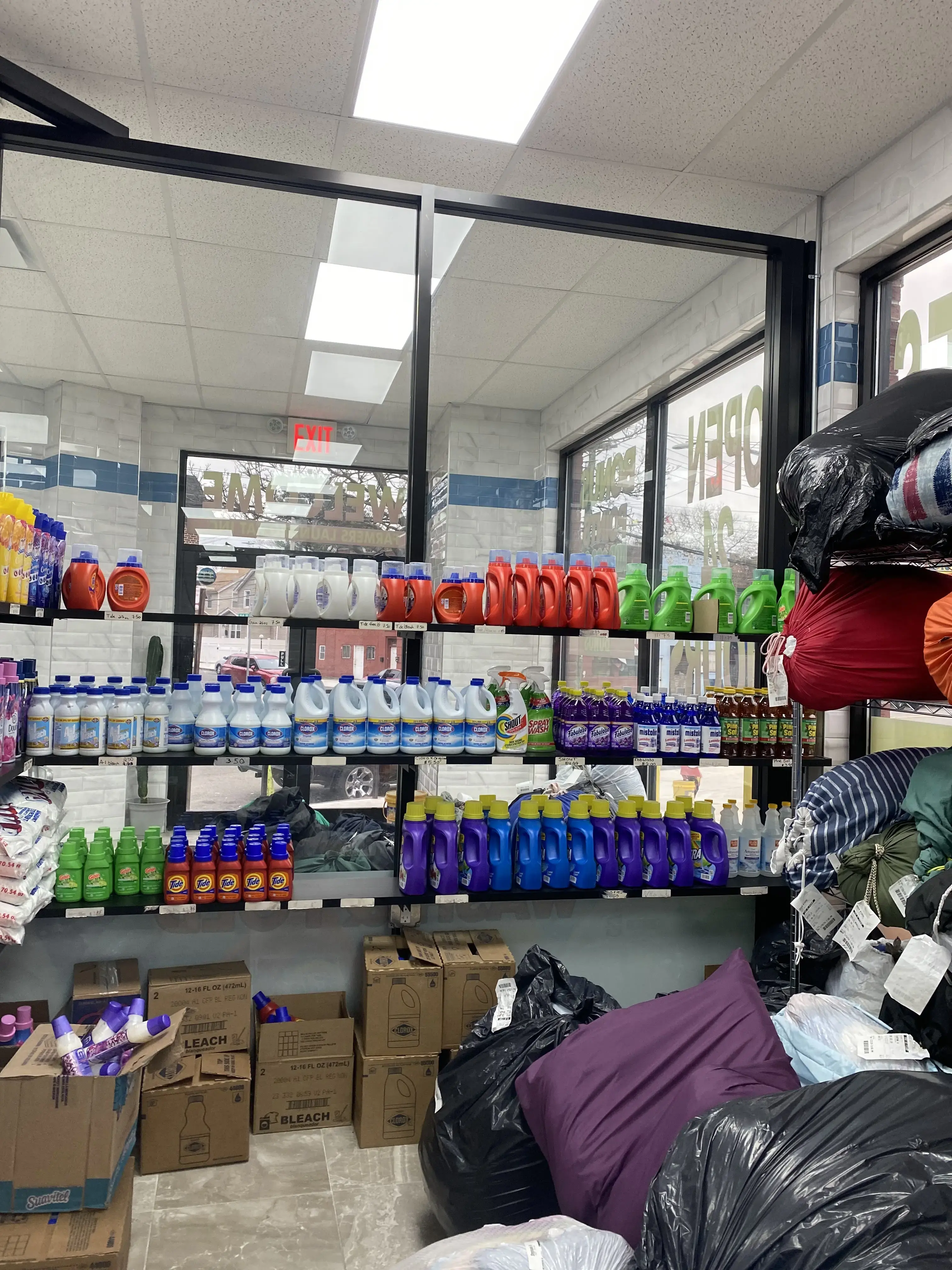 Farmers Laundromat thumbnail 10