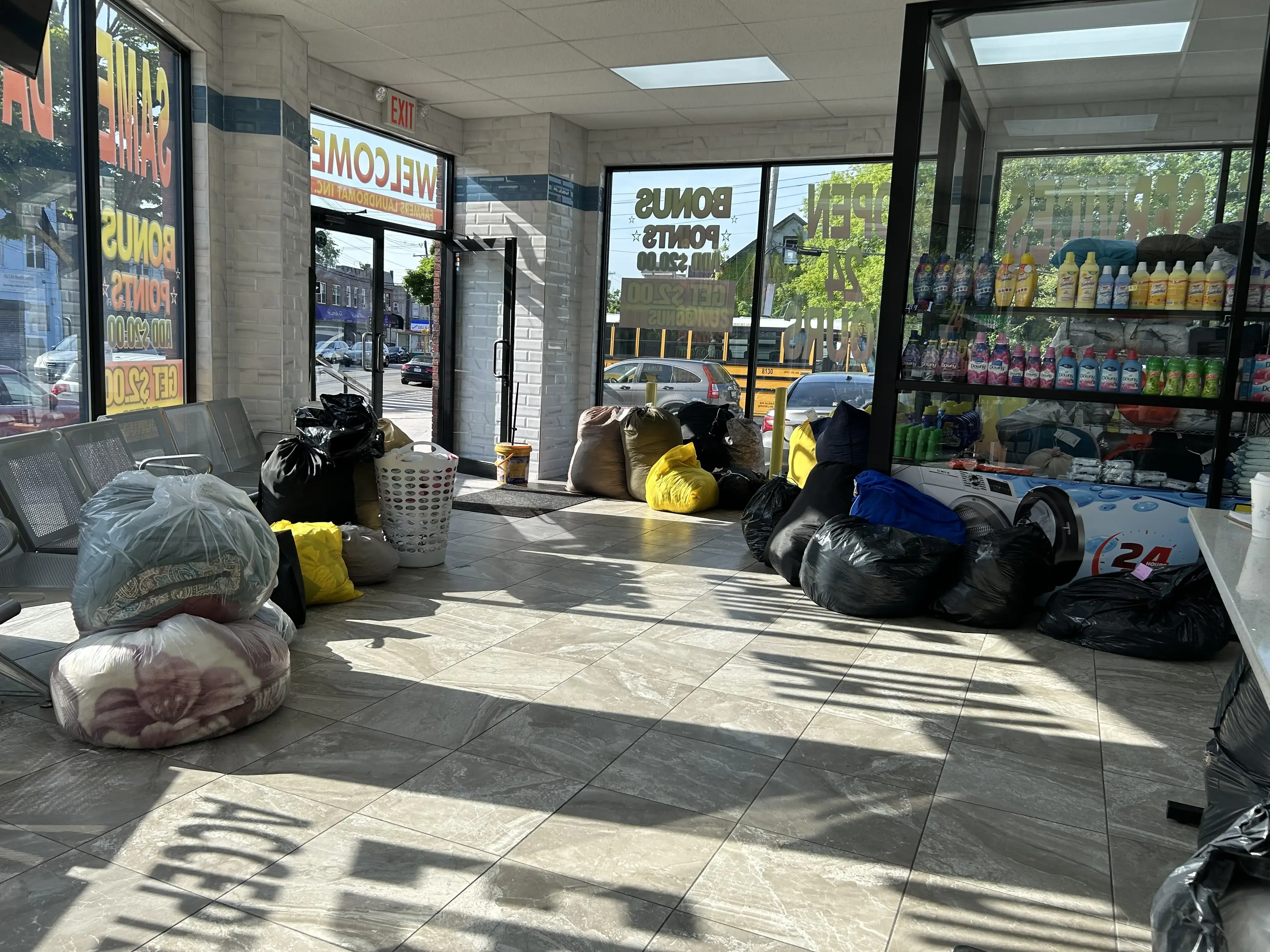 Farmers Laundromat thumbnail 11